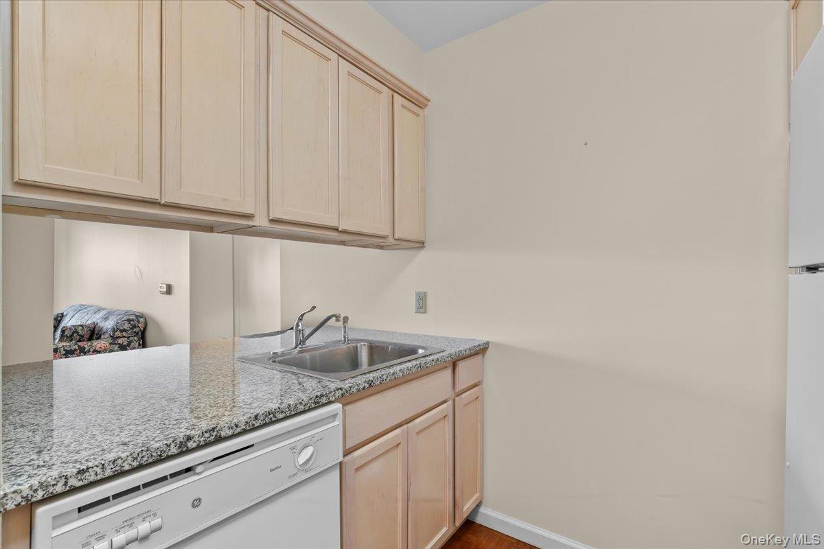 312 Sutton Drive 312 Property Photo 5