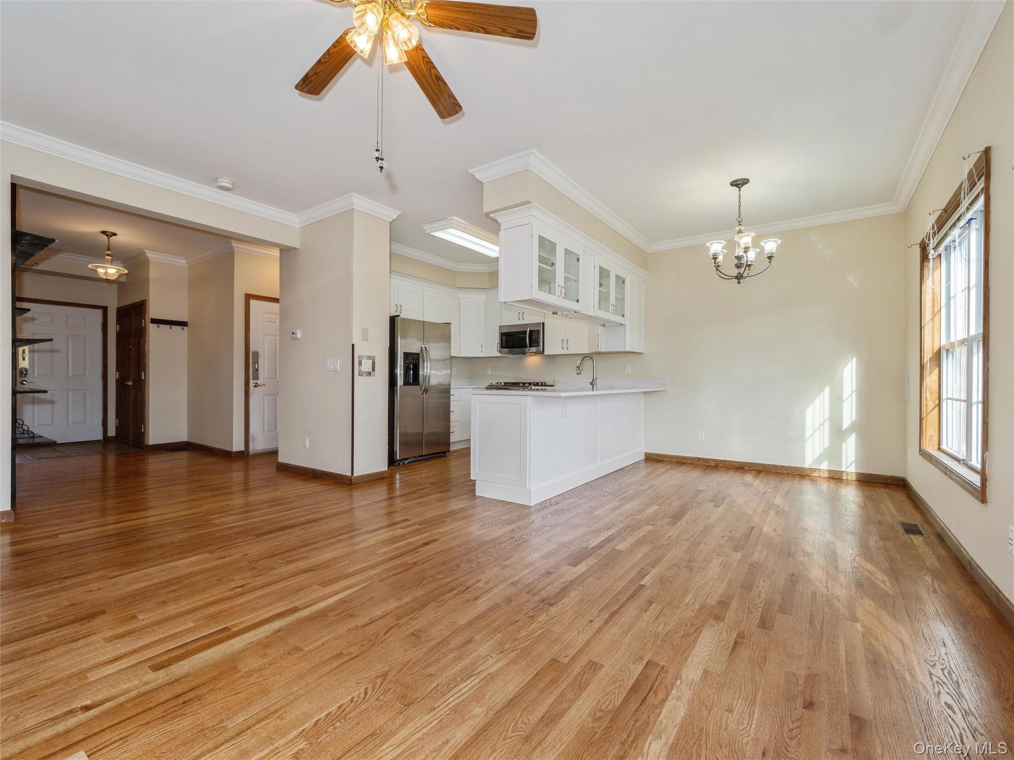 43 Aveonis Court Property Photo 6