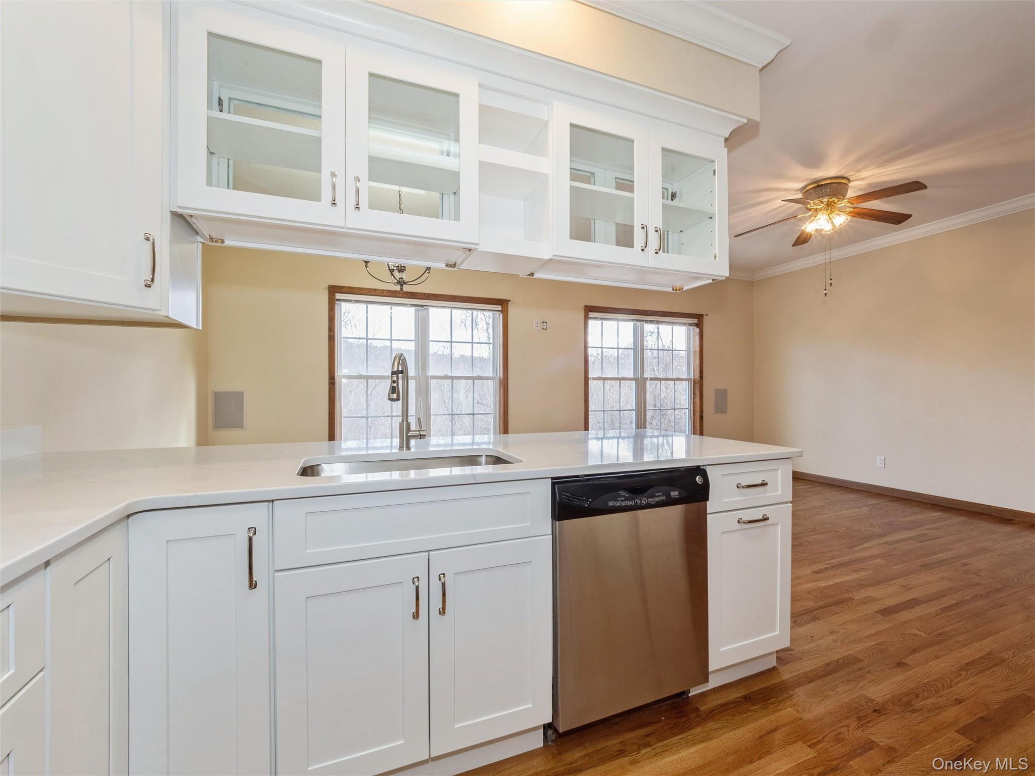 43 Aveonis Court Property Photo 10