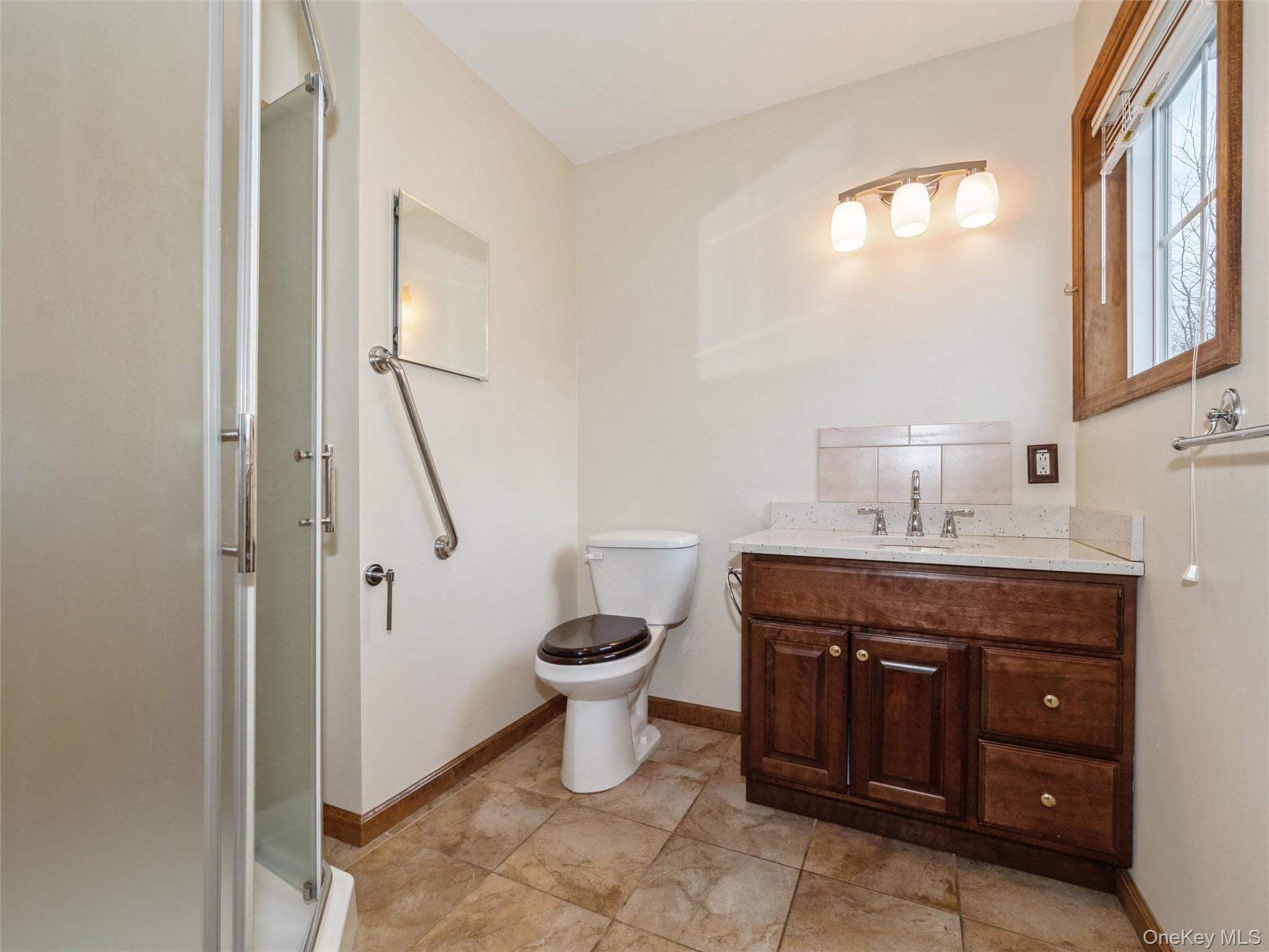 43 Aveonis Court Property Photo 28
