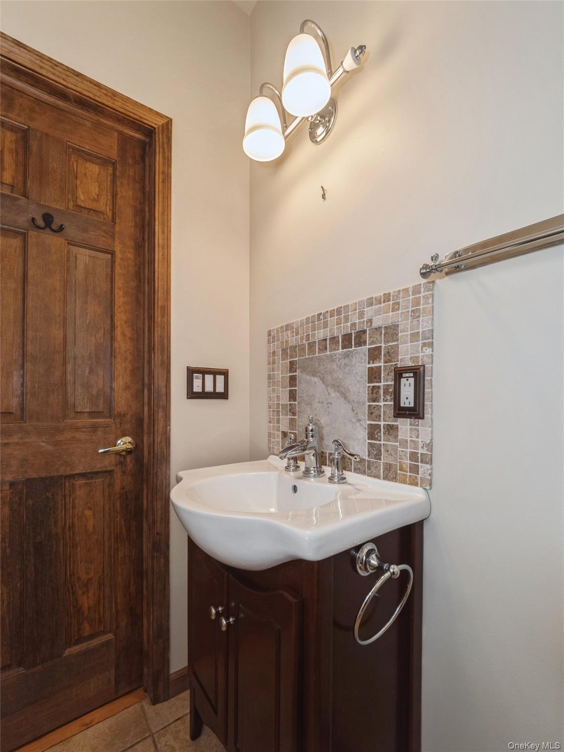 43 Aveonis Court Property Photo 31