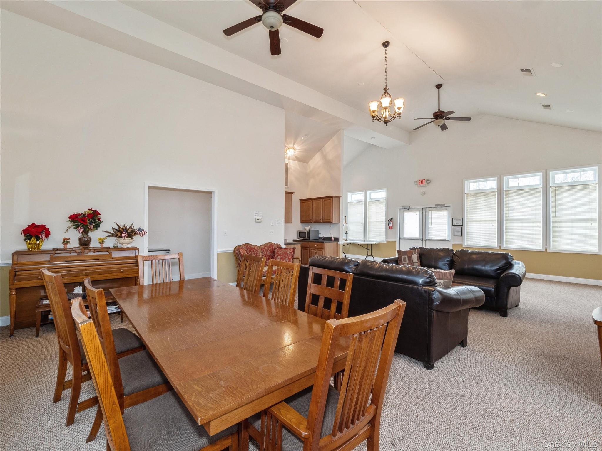 43 Aveonis Court Property Photo 35