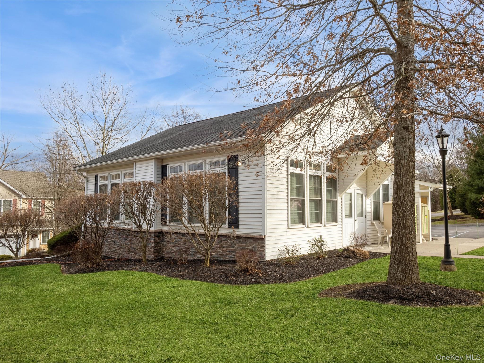 43 Aveonis Court Property Photo 37