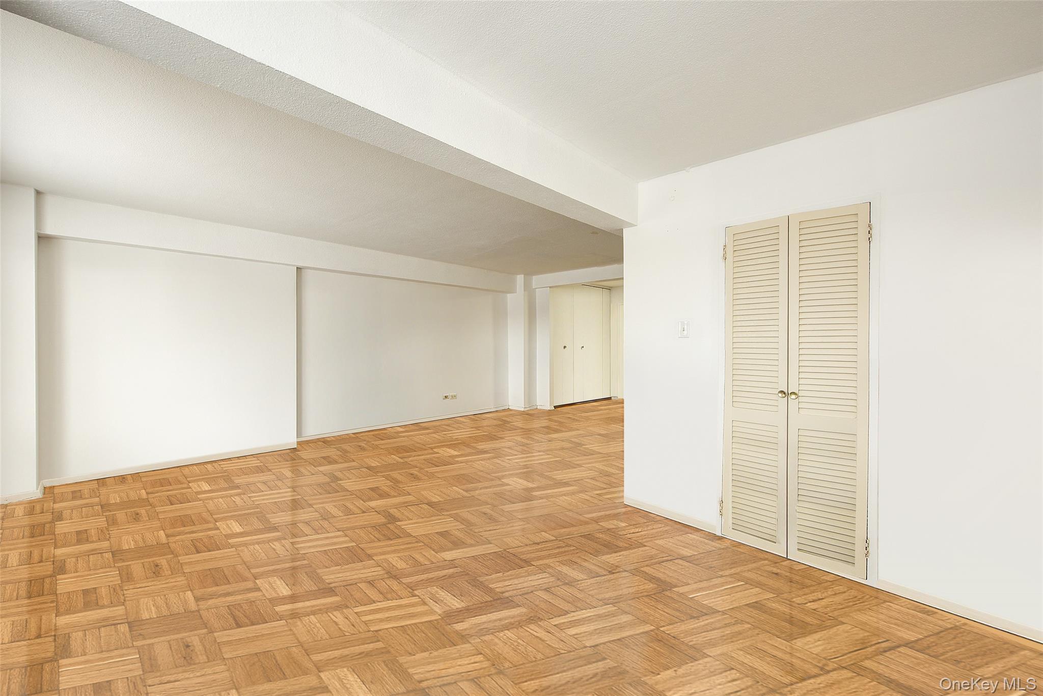 107-40 Queens Boulevard 4m Property Photo 7