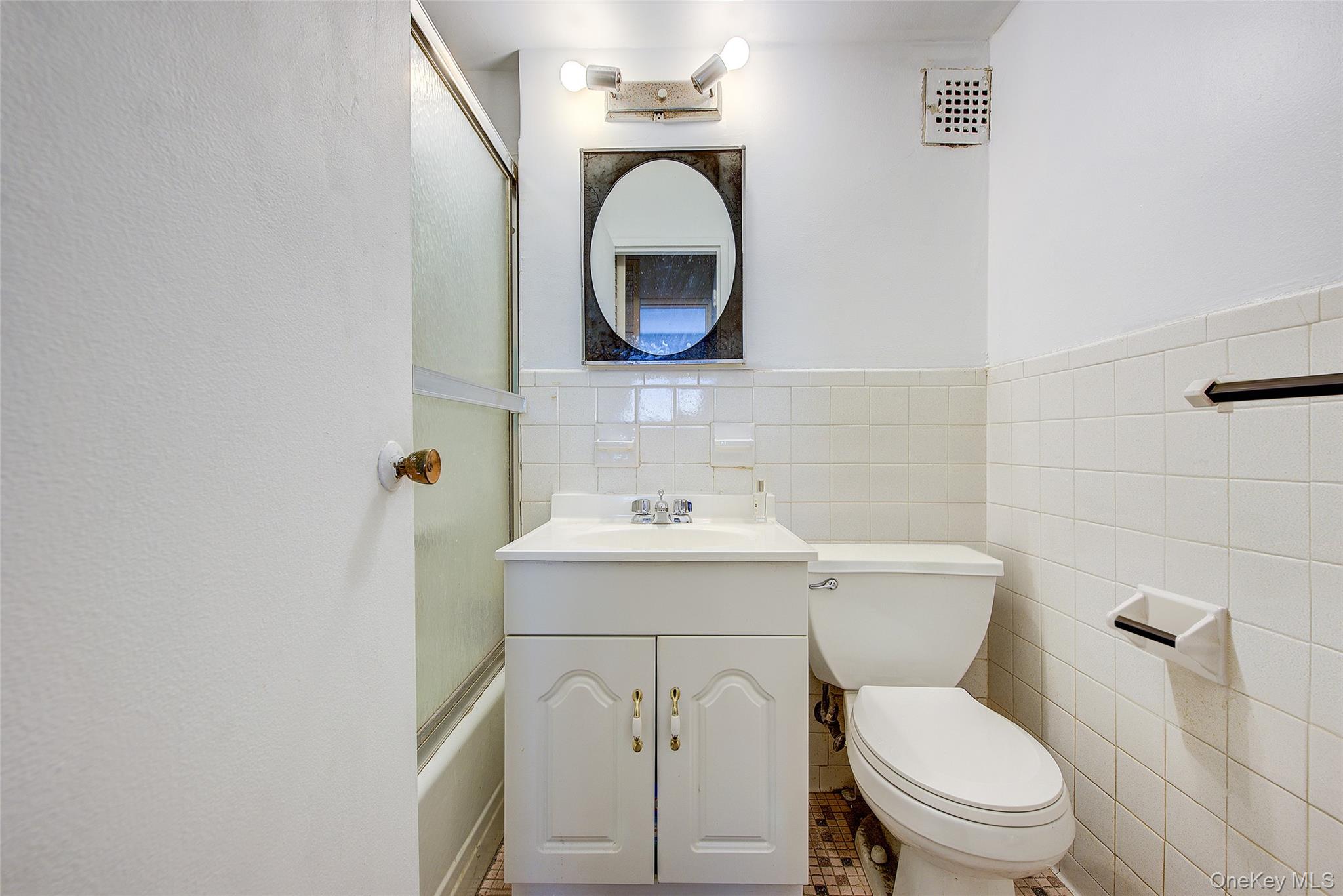 107-40 Queens Boulevard 4m Property Photo 8
