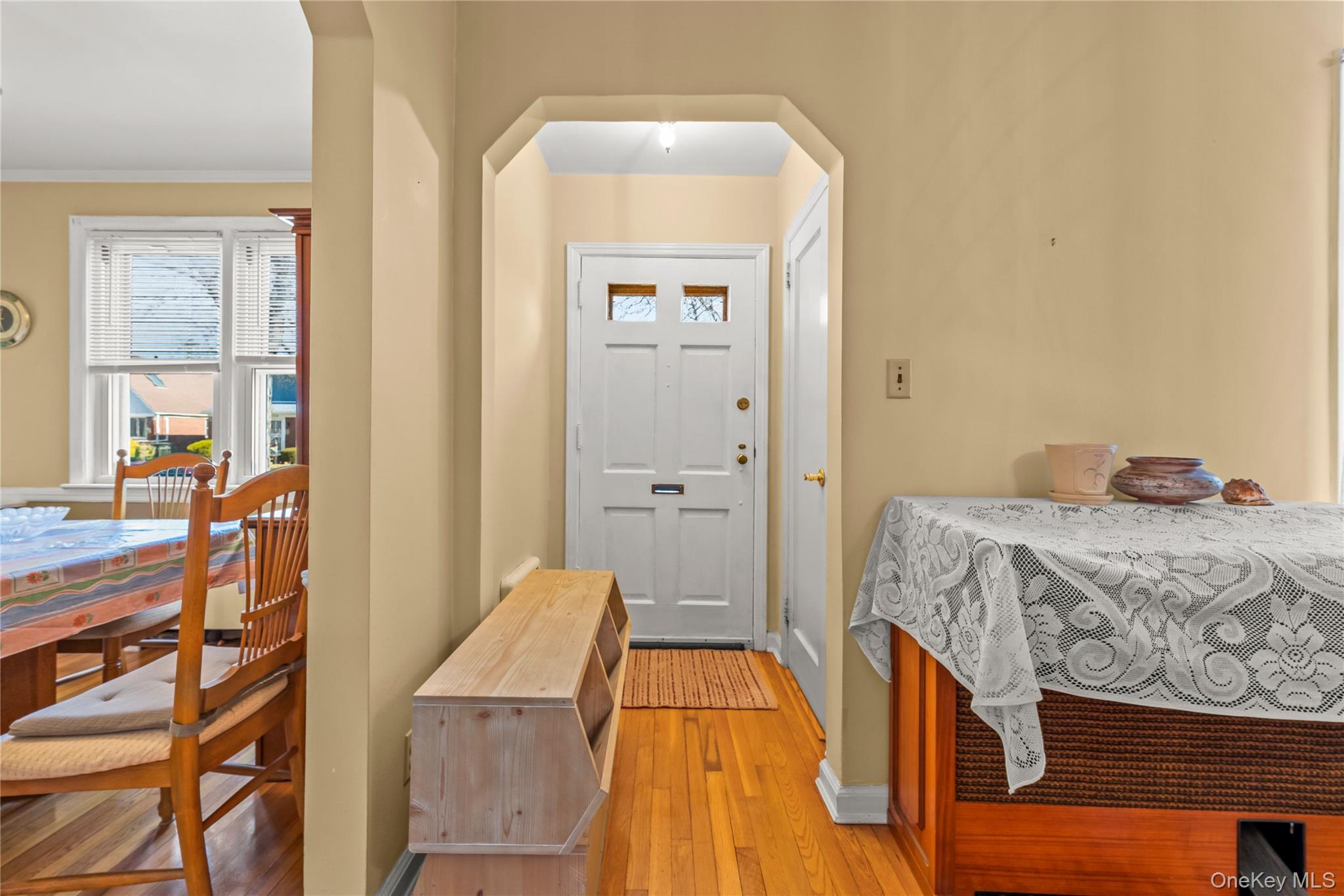 8218 258th Street Property Photo 2