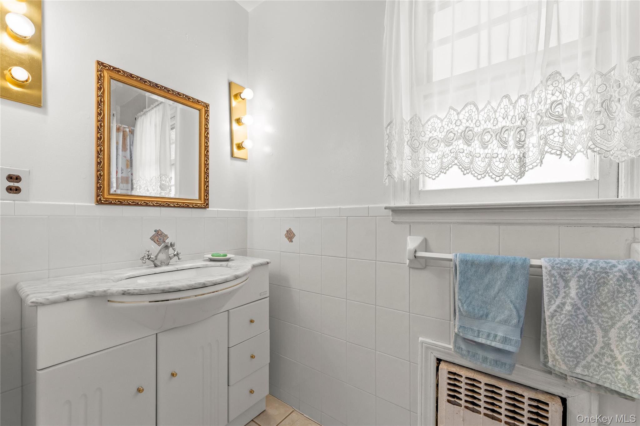 8218 258th Street Property Photo 11
