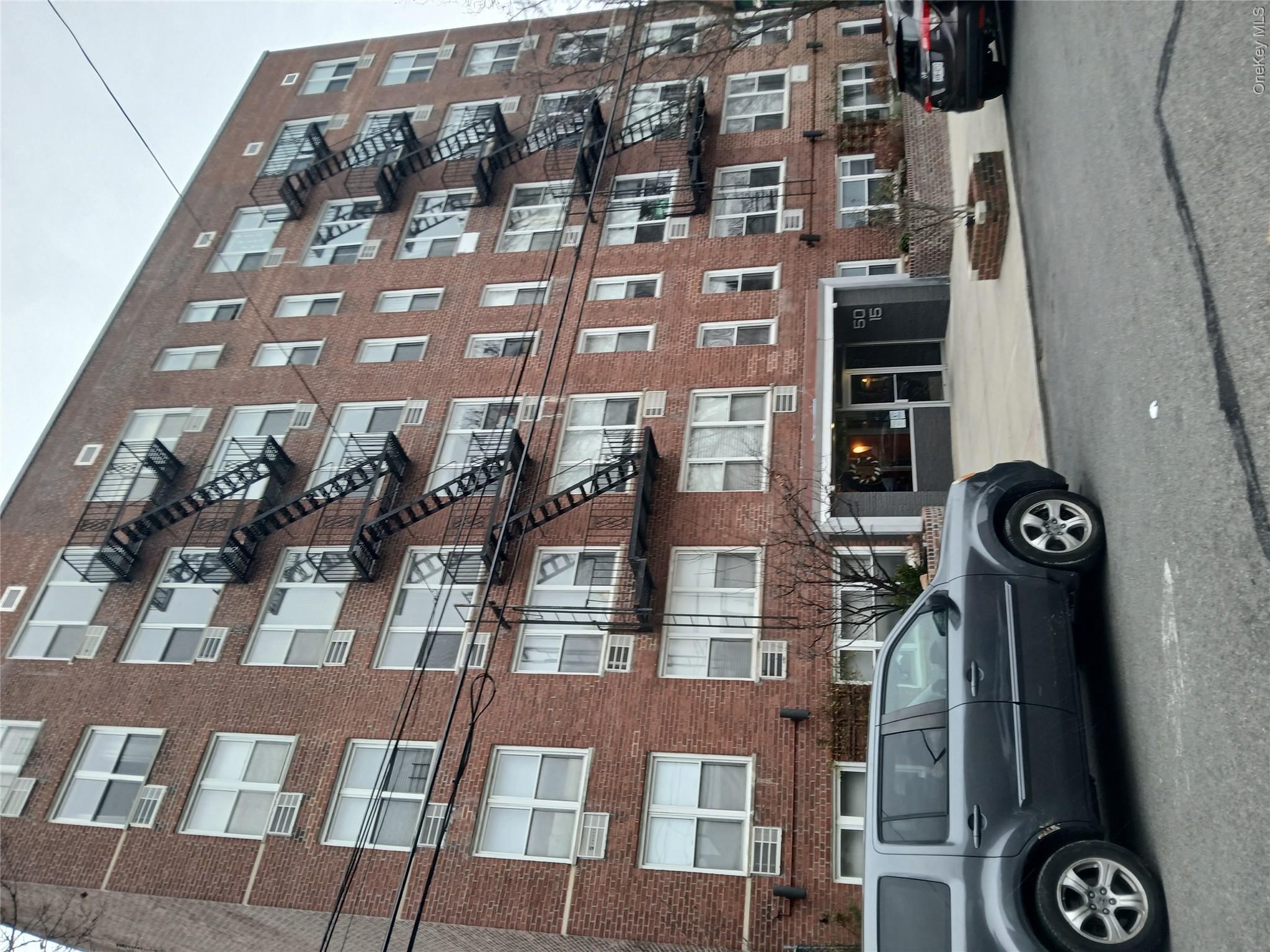 50-15 39th Street 1g Property Photo 2