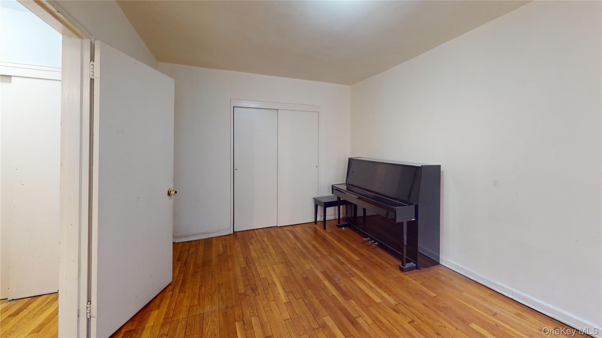33-26 92nd Street 2t Property Photo 7