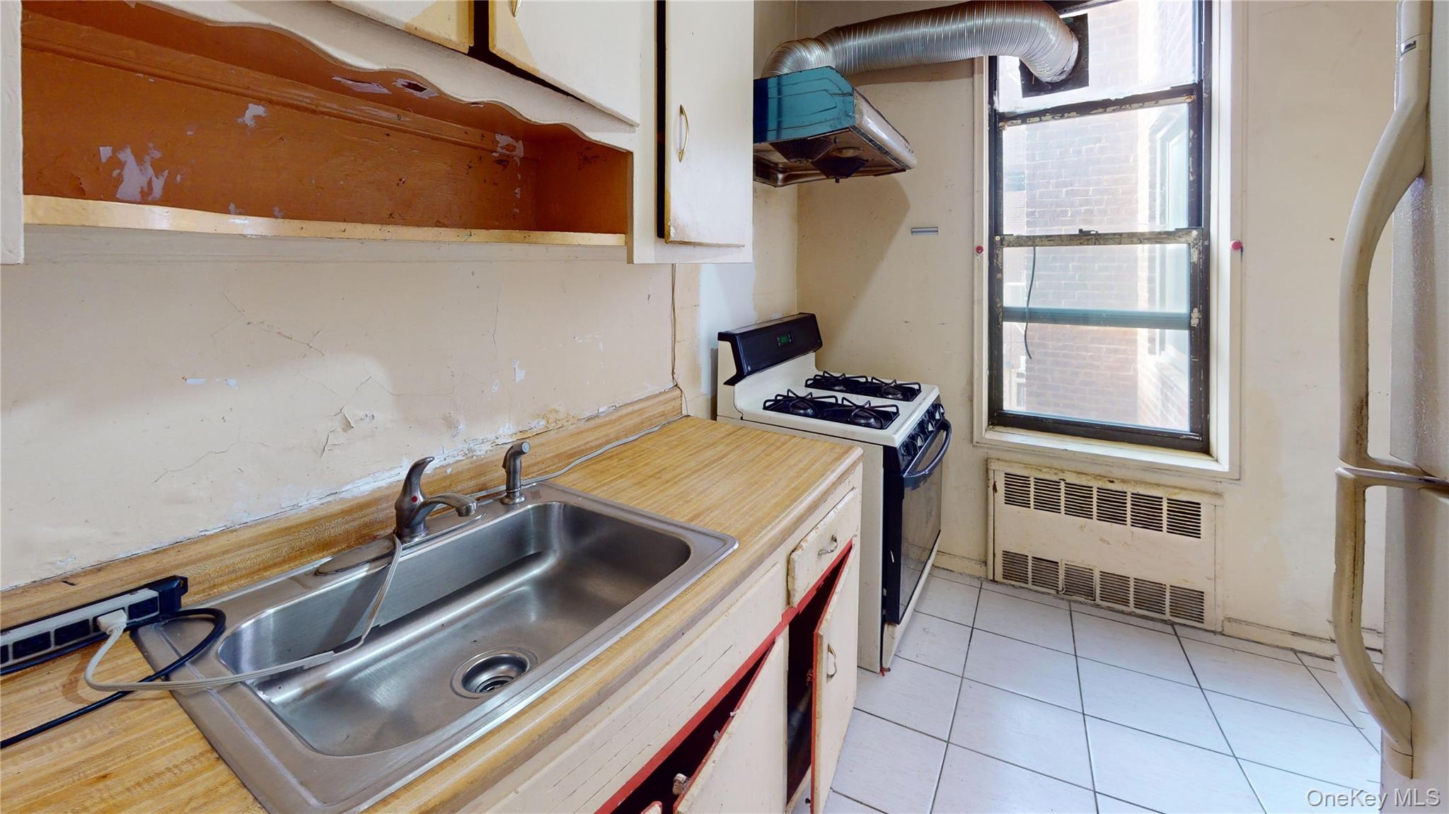 33-26 92nd Street 2t Property Photo 11