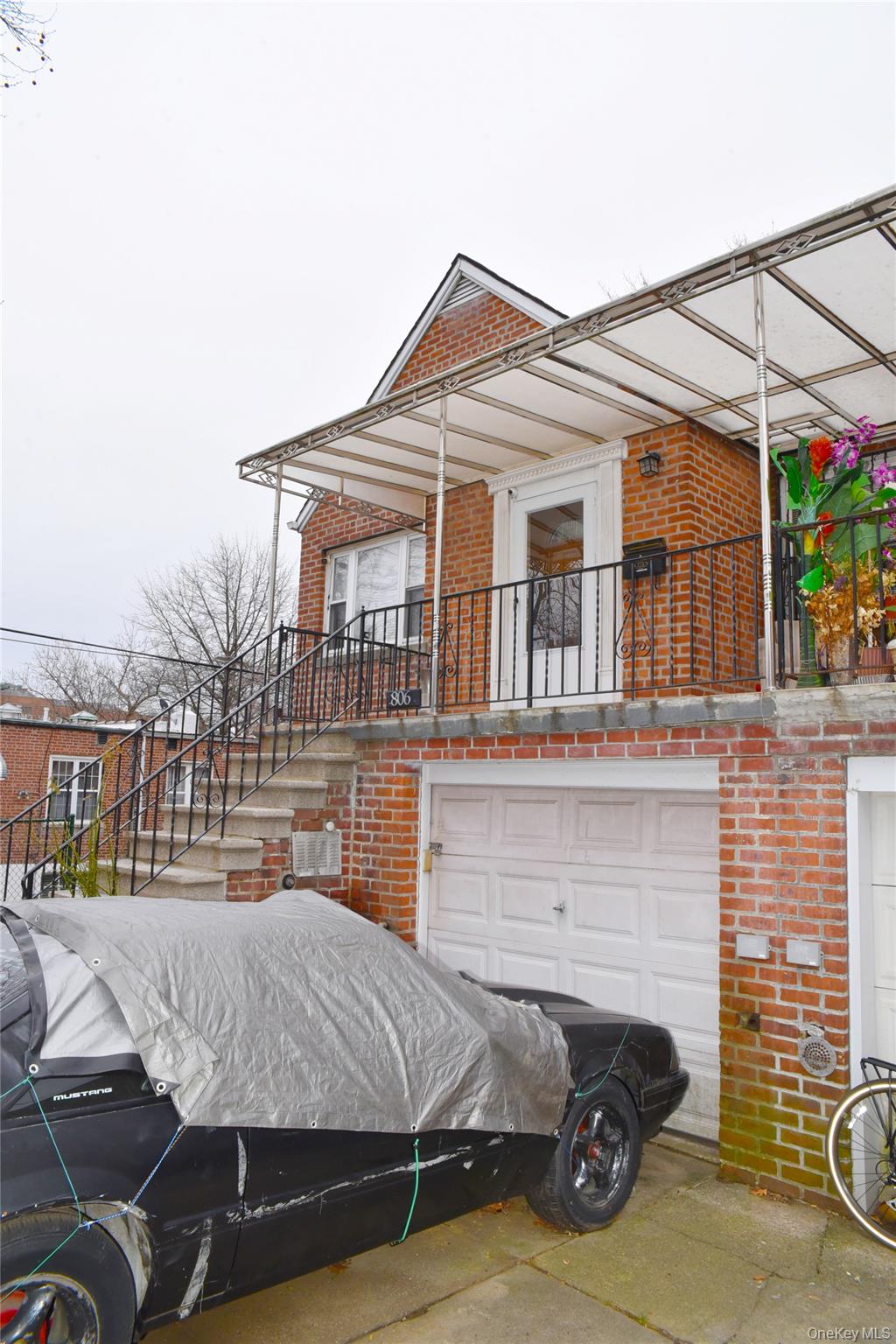 806 Waring Avenue Property Photo 3