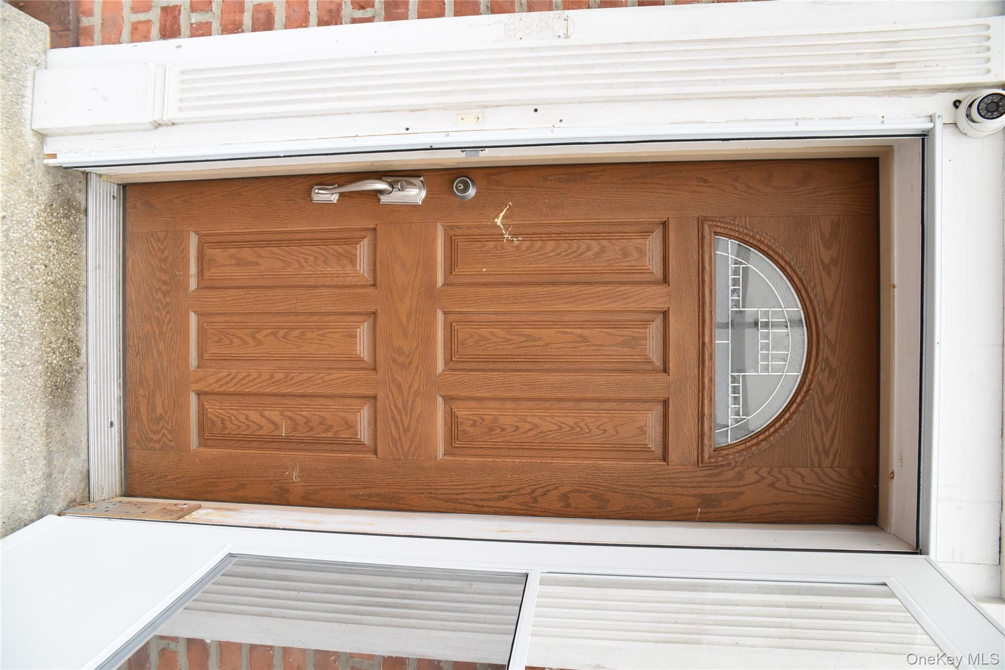 806 Waring Avenue Property Photo 7