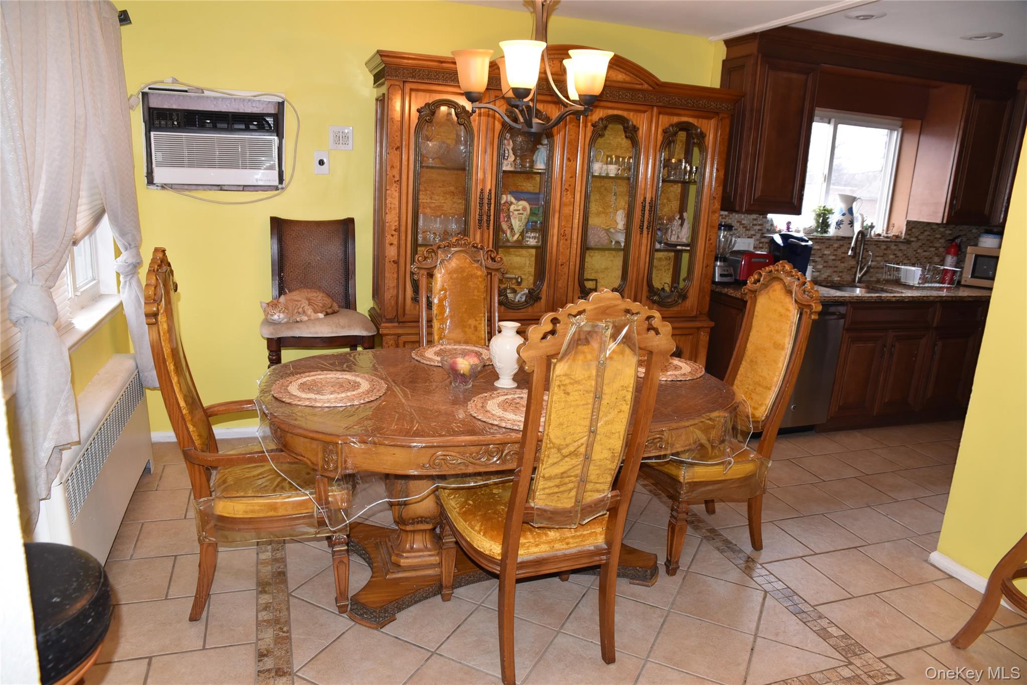 806 Waring Avenue Property Photo 8