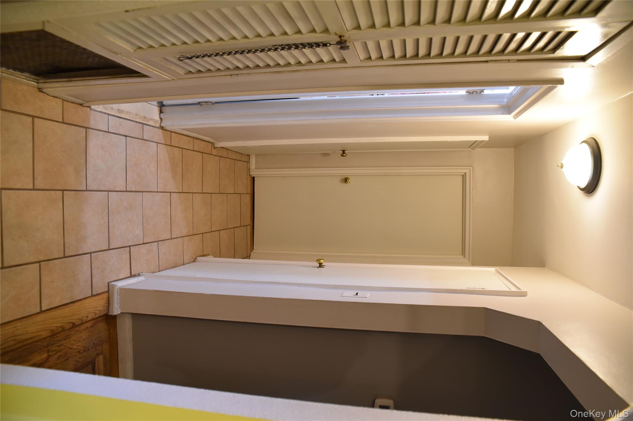 806 Waring Avenue Property Photo 13