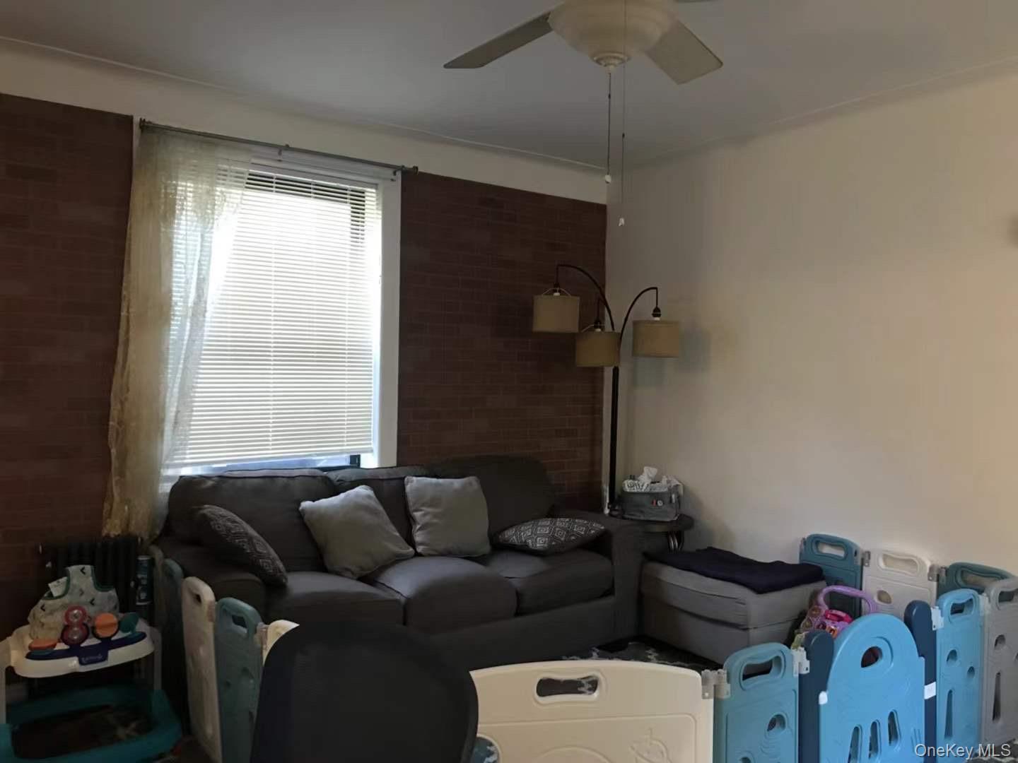 61-40 Saunders Street C5 Property Photo 5