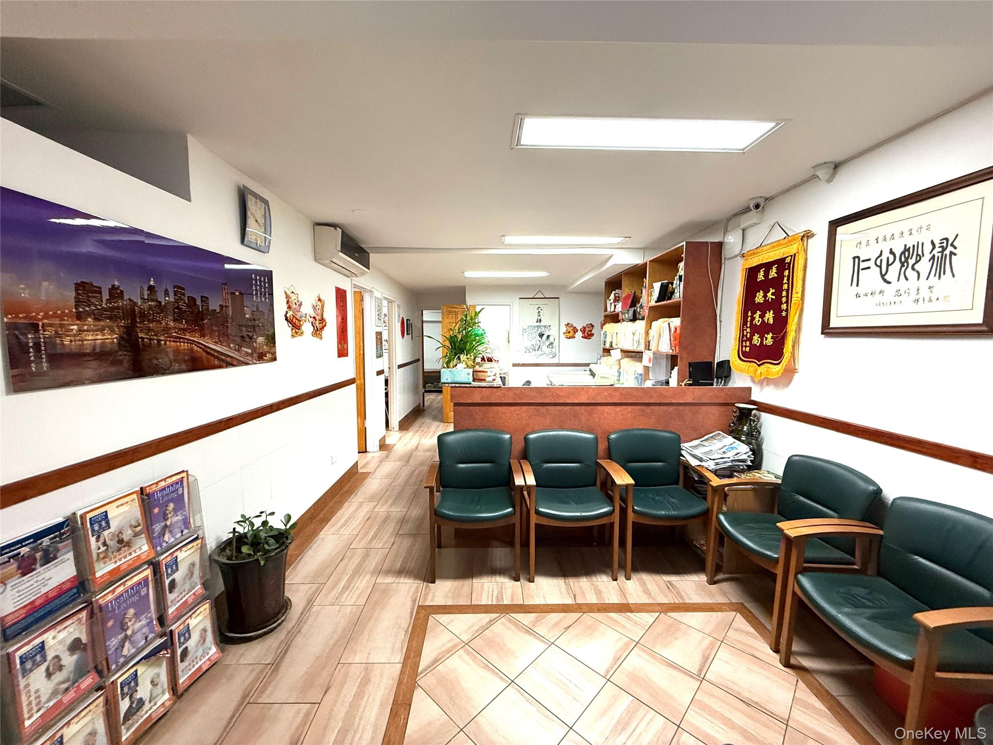 13710 Franklin Avenue L2 Property Photo 6