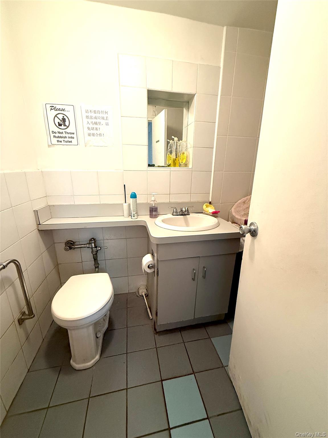13710 Franklin Avenue L2 Property Photo 13