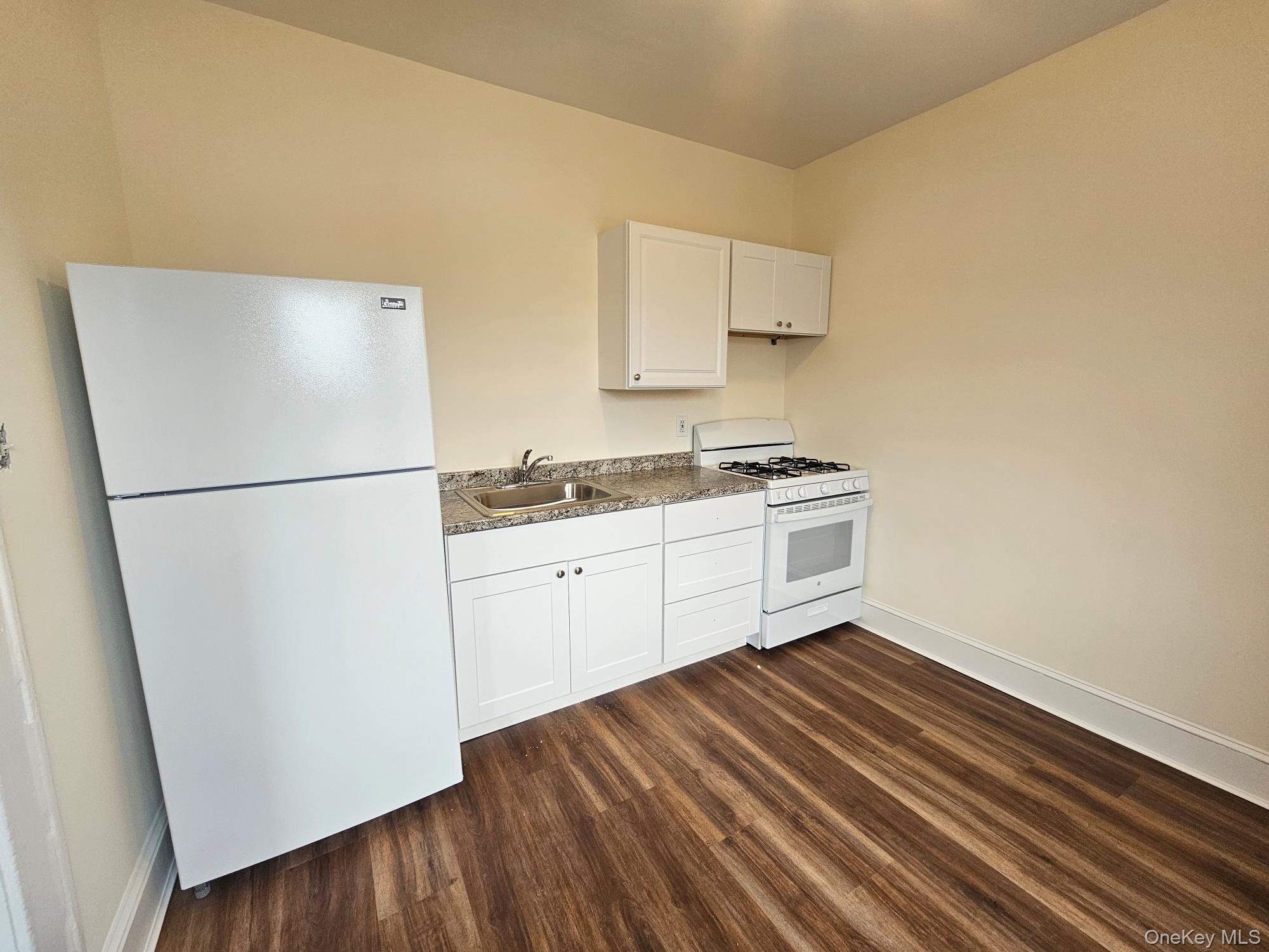 2 Somerset Avenue Apt #3 Property Photo 14