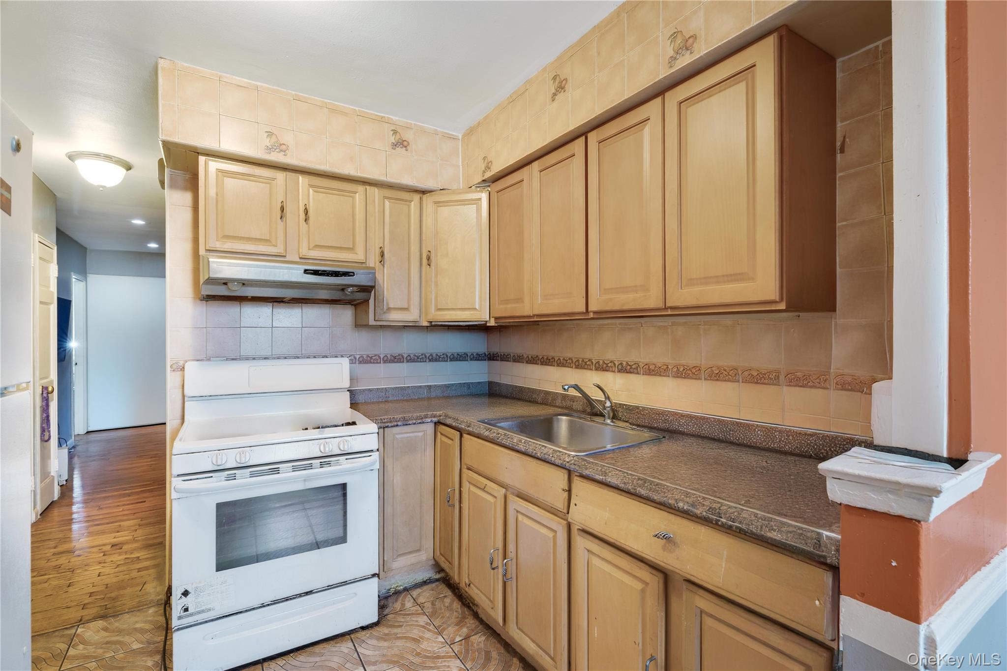 10009 Avenue L Avenue Property Photo 3