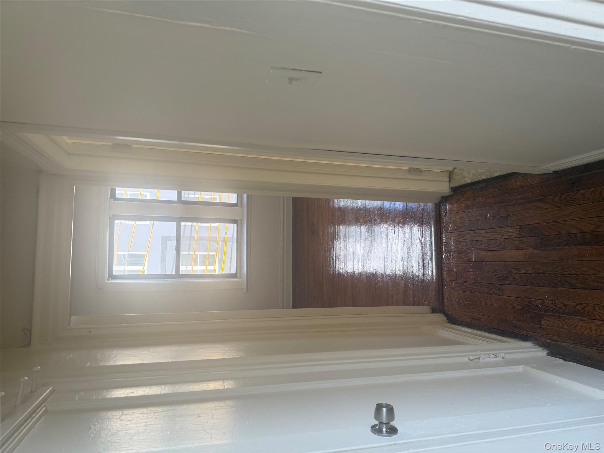 724 E 216 Street 2c Property Photo 12