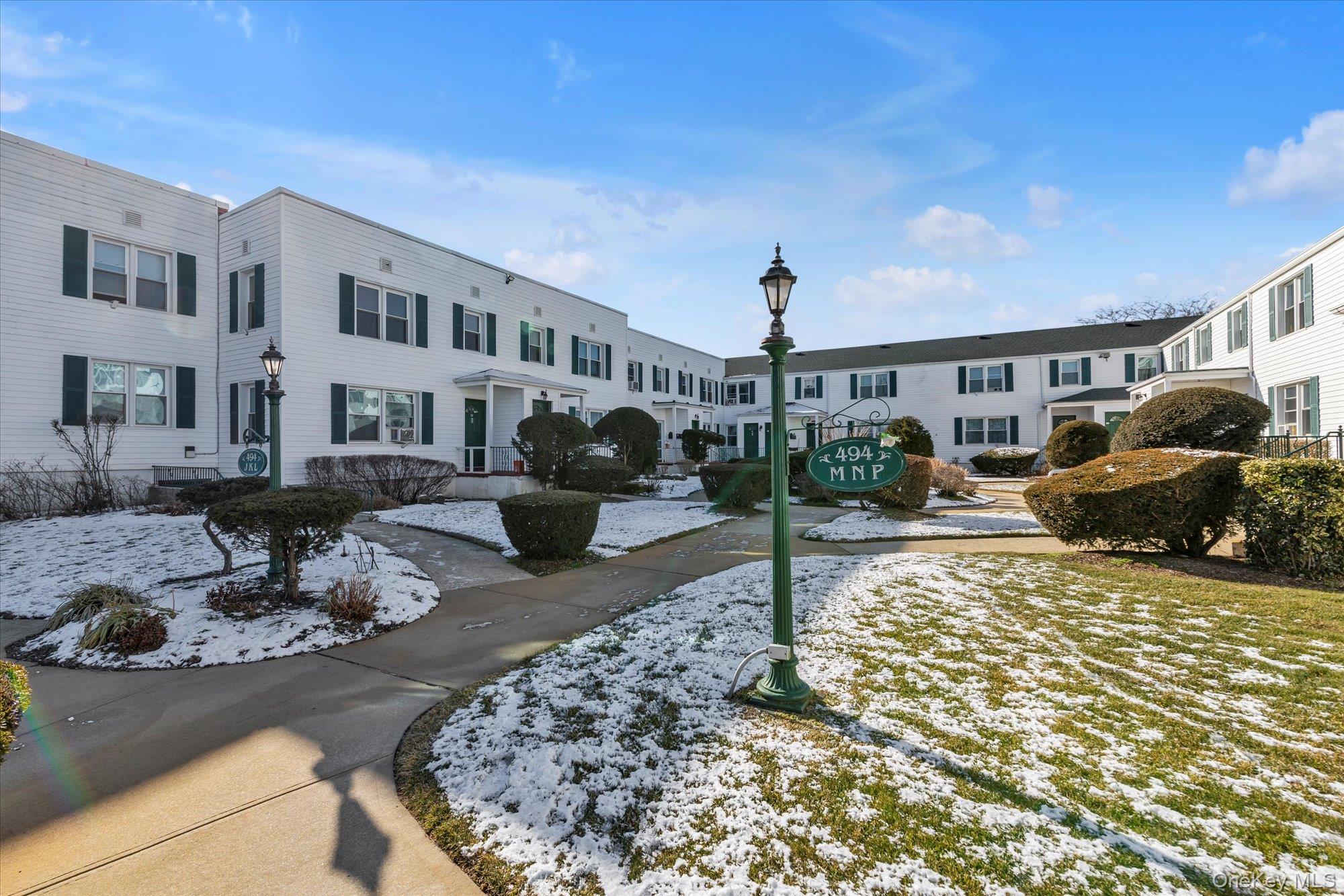 494 S Ocean Avenue 1m Property Photo 2
