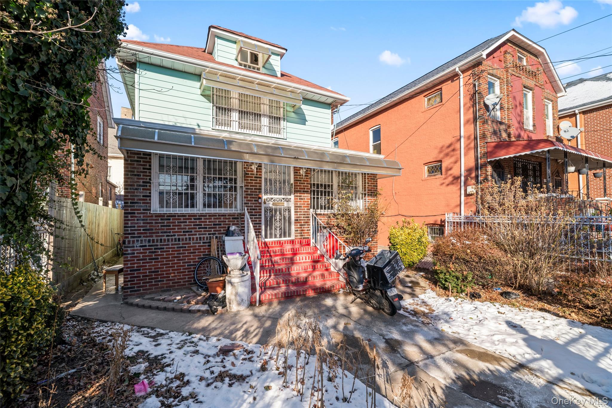 871 Linden Boulevard Property Photo 3