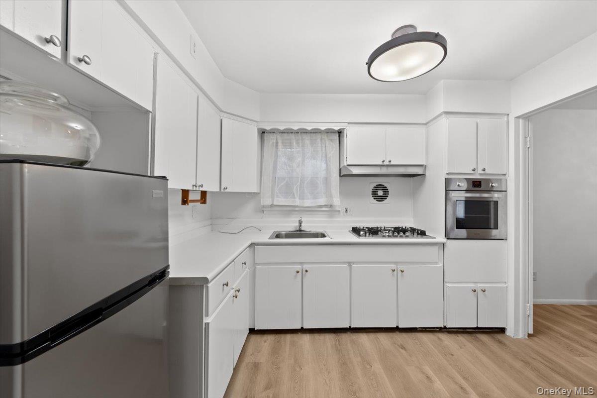 5824 Fieldston Road Property Photo 1