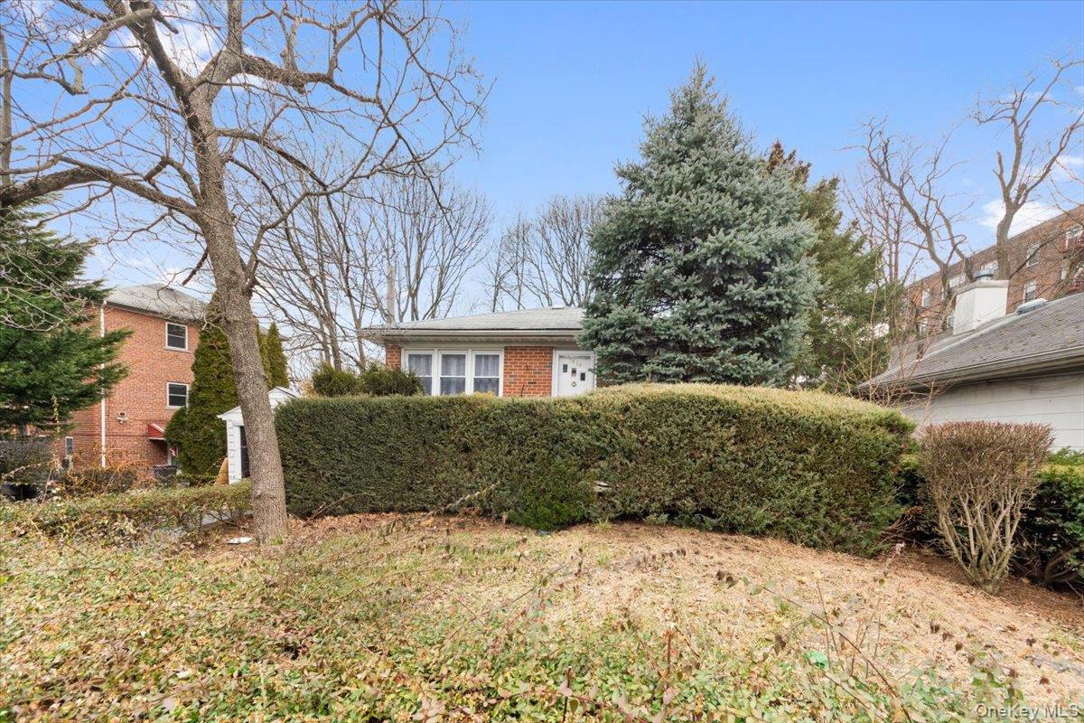 5824 Fieldston Road Property Photo 15