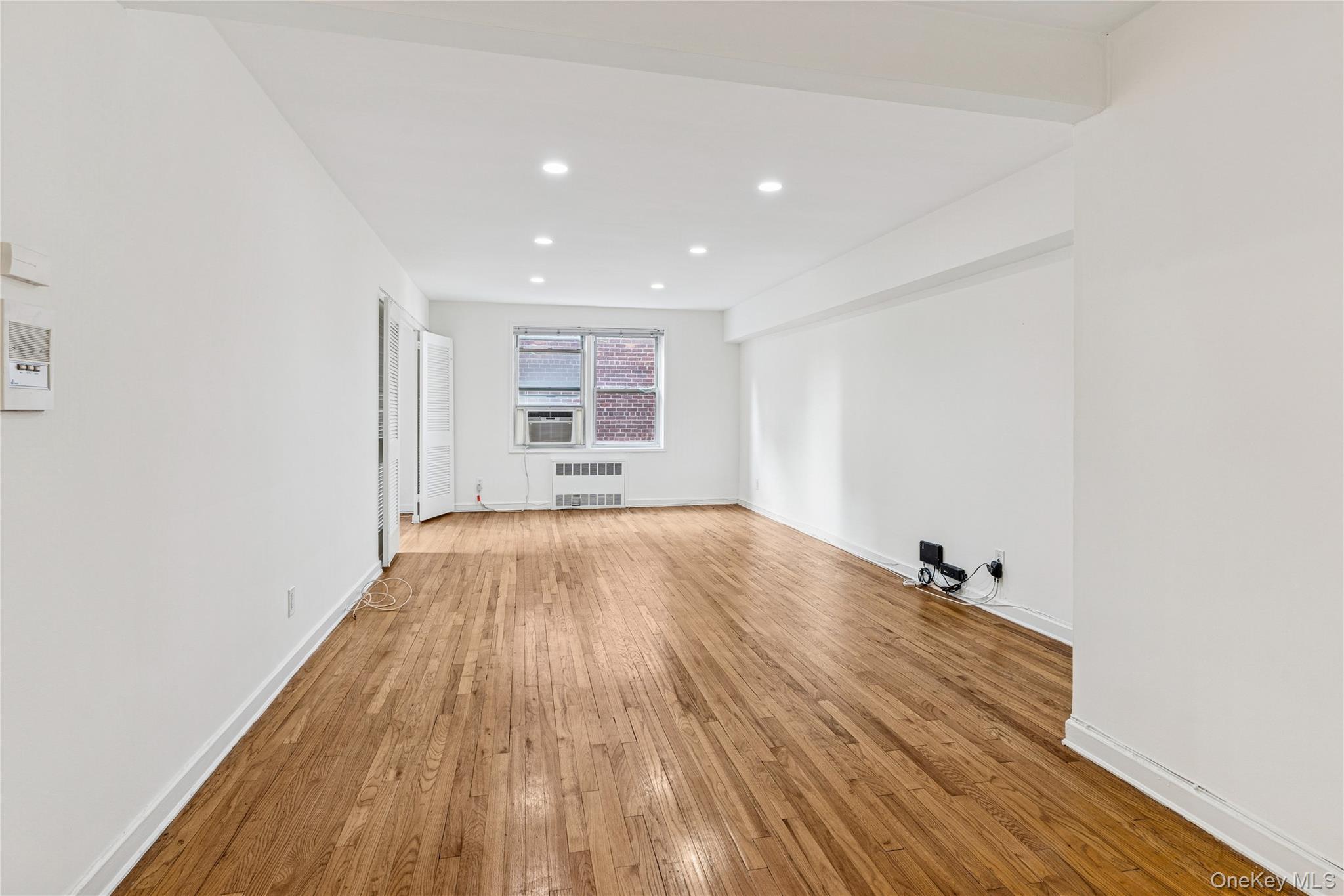72-10 112th Street 5b Property Photo 3