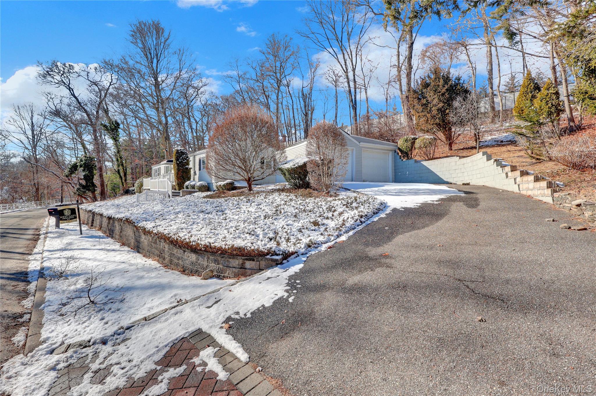 81 Oakside Road Property Photo 3