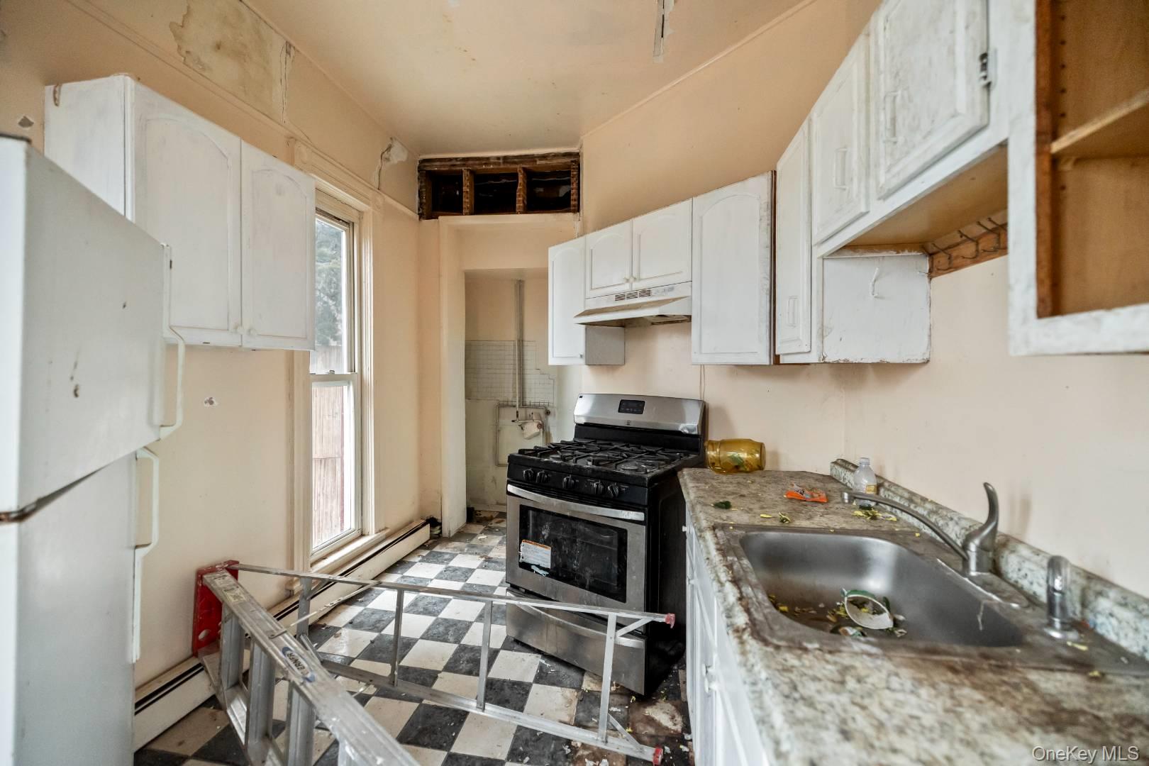 64 White Avenue Property Photo 20