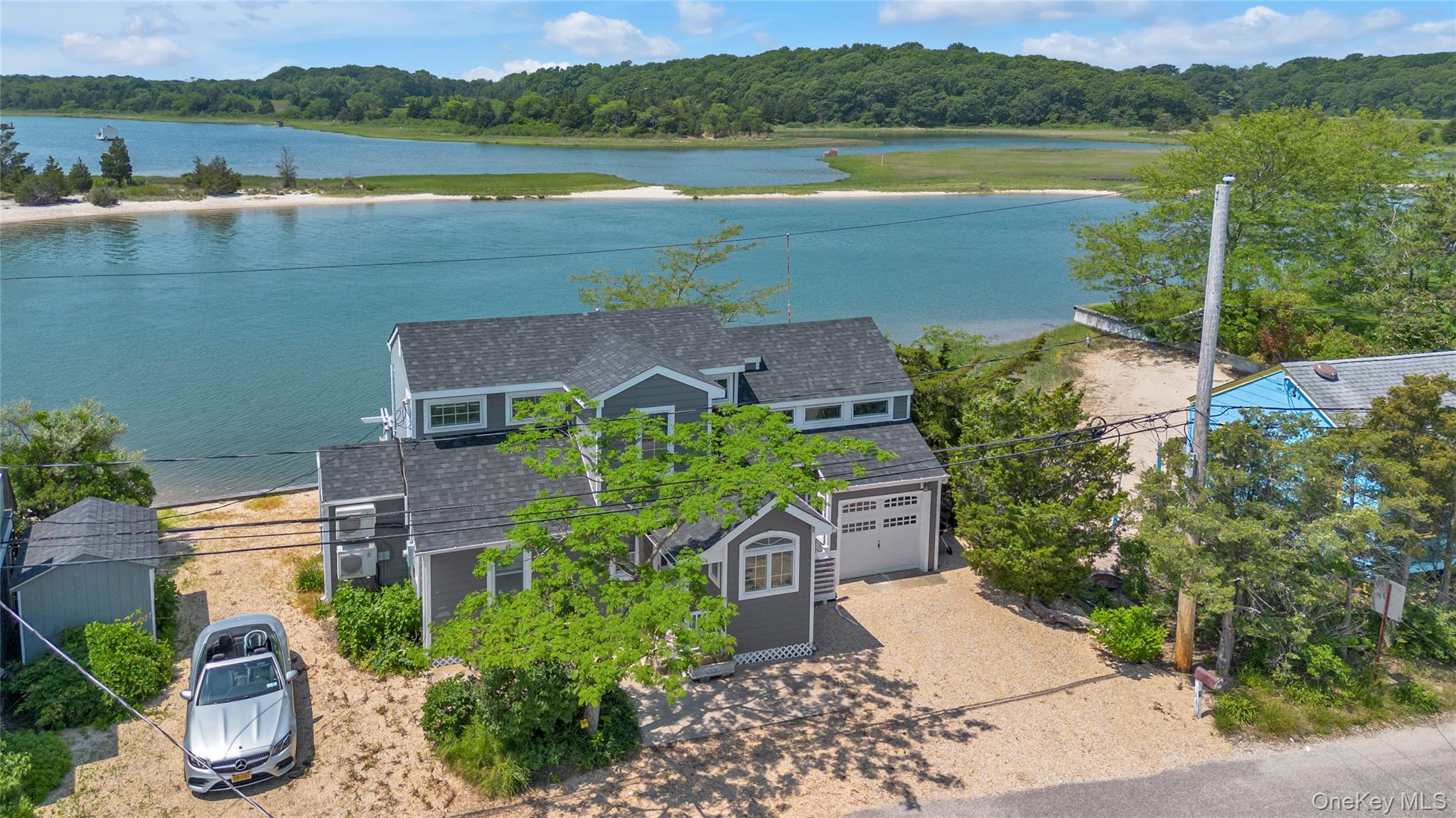 286 Towd Point Road Property Photo 1