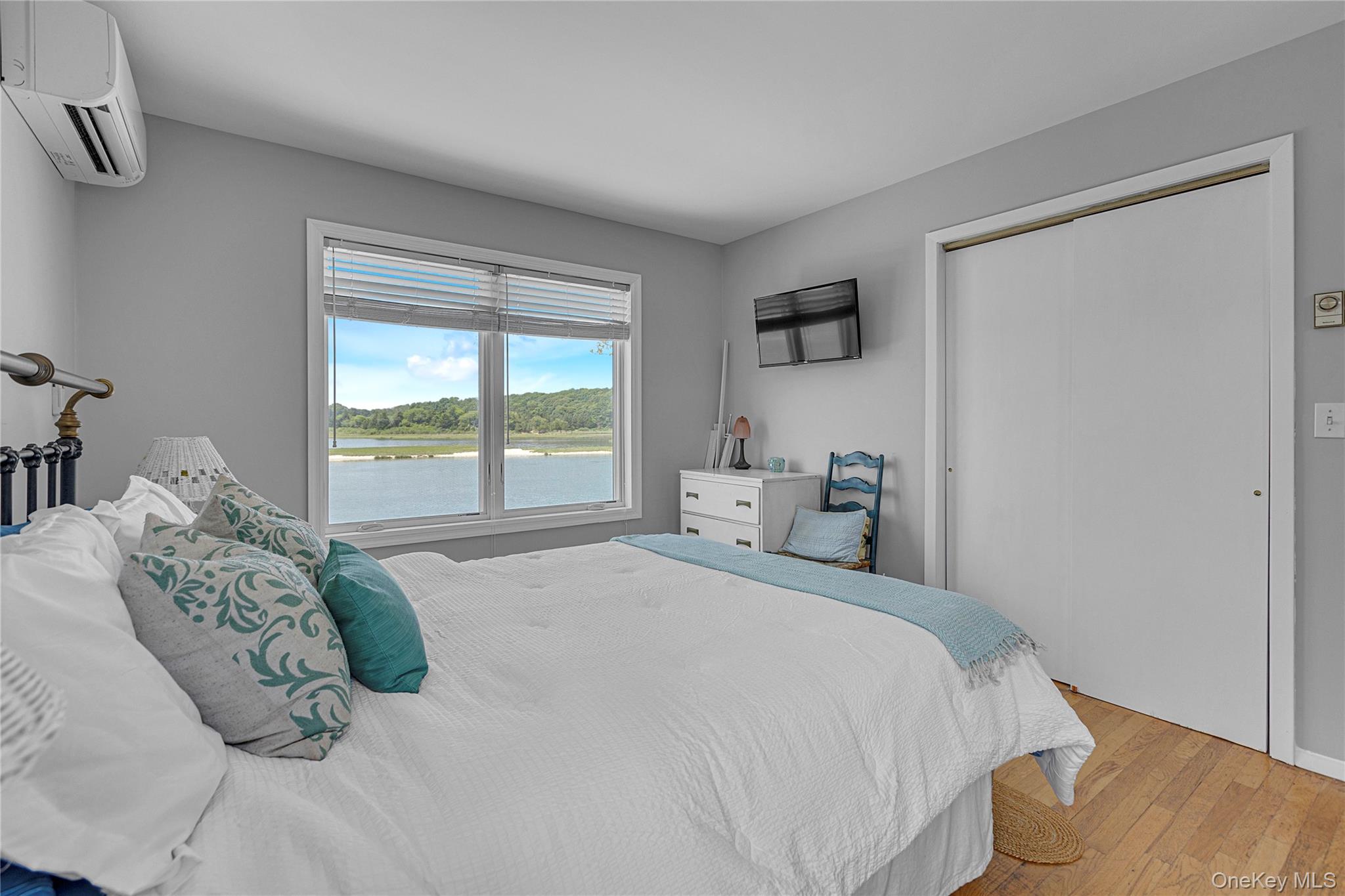 286 Towd Point Road Property Photo 17