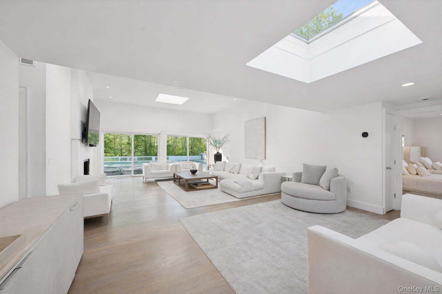 3 Southwood Lane Property Photo 3