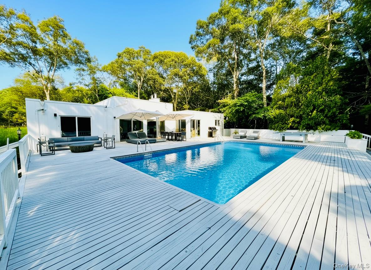 3 Southwood Lane Property Photo 18