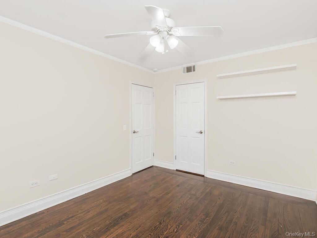 1332 Midland Avenue 3f Property Photo 17