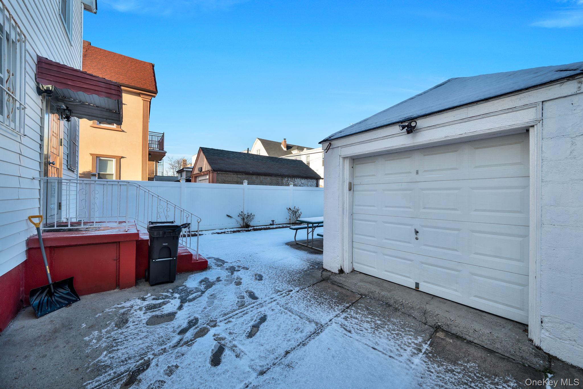 10439 115th Street Property Photo 32