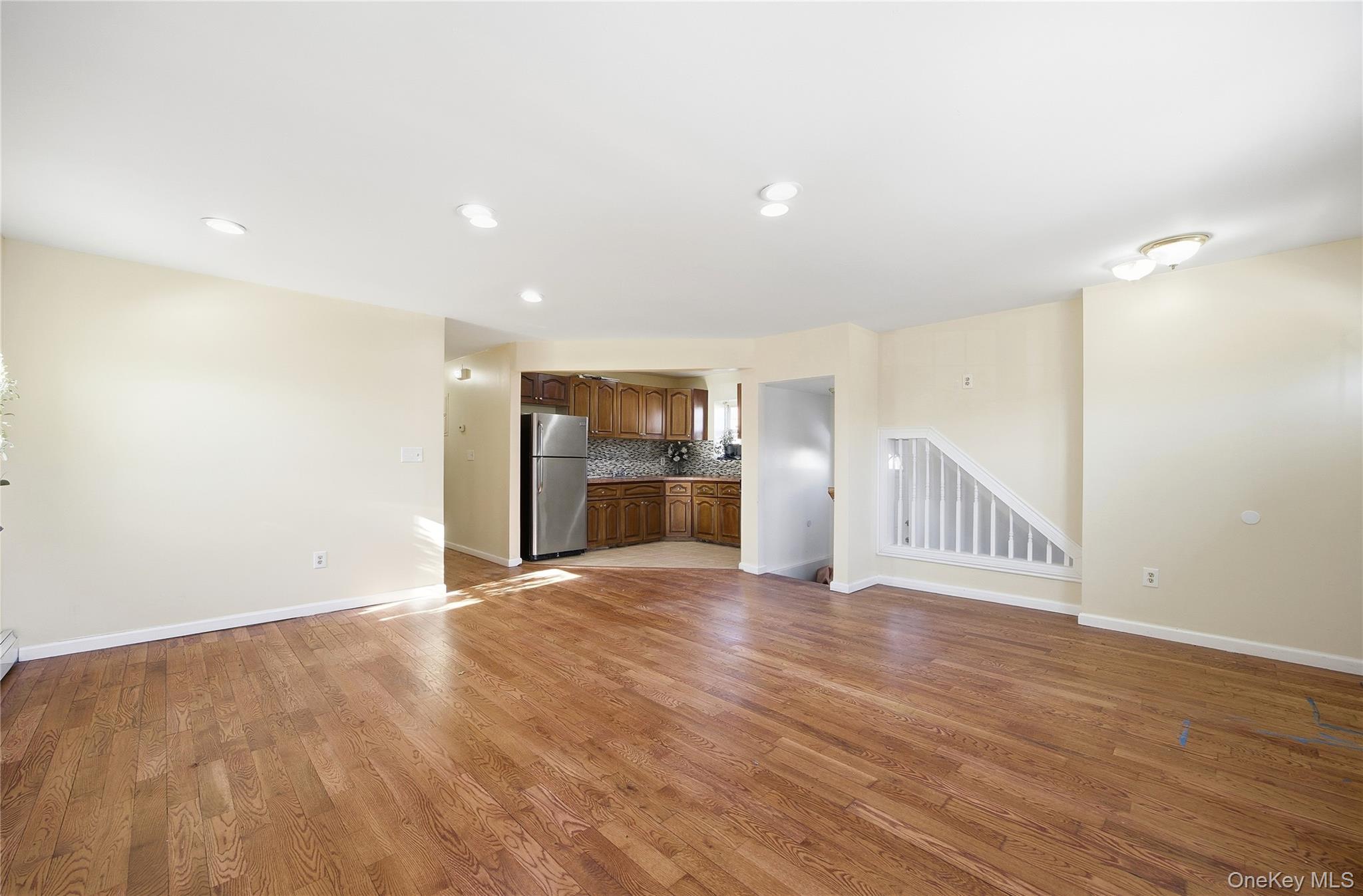 13410 Farmers Boulevard Property Photo 15