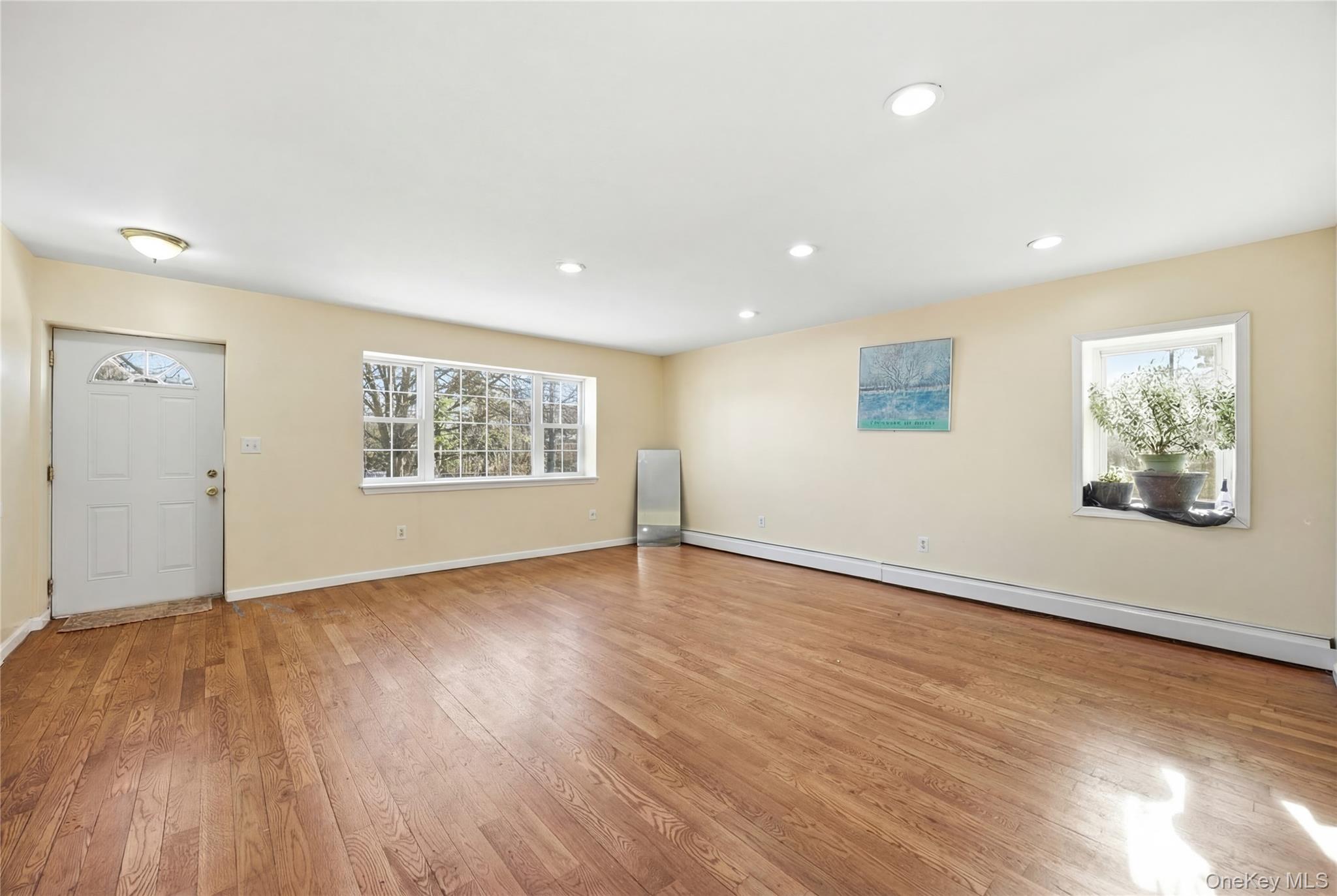 13410 Farmers Boulevard Property Photo 17