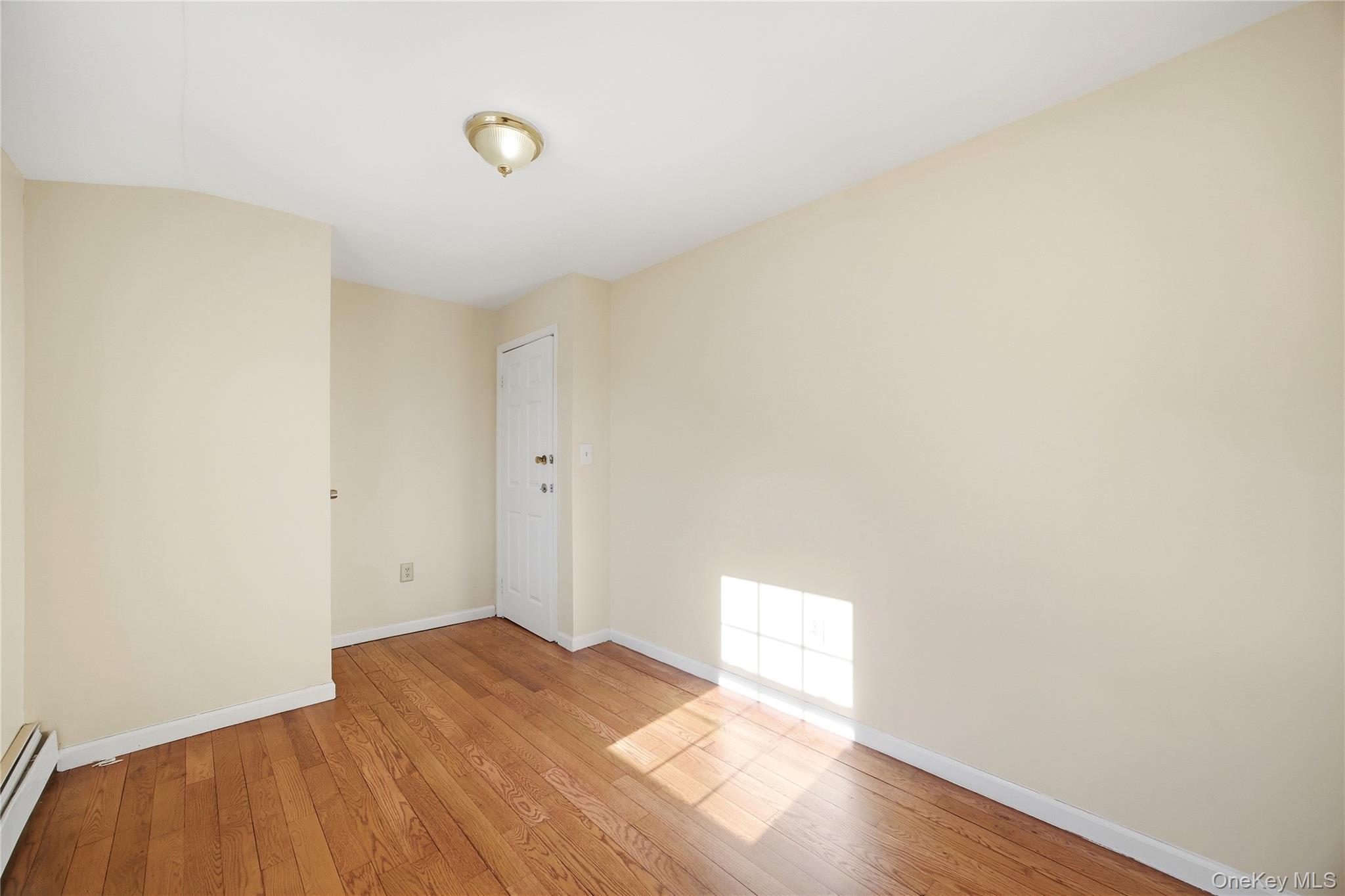 13410 Farmers Boulevard Property Photo 27