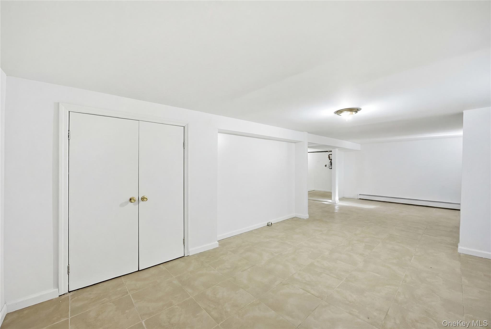13410 Farmers Boulevard Property Photo 38