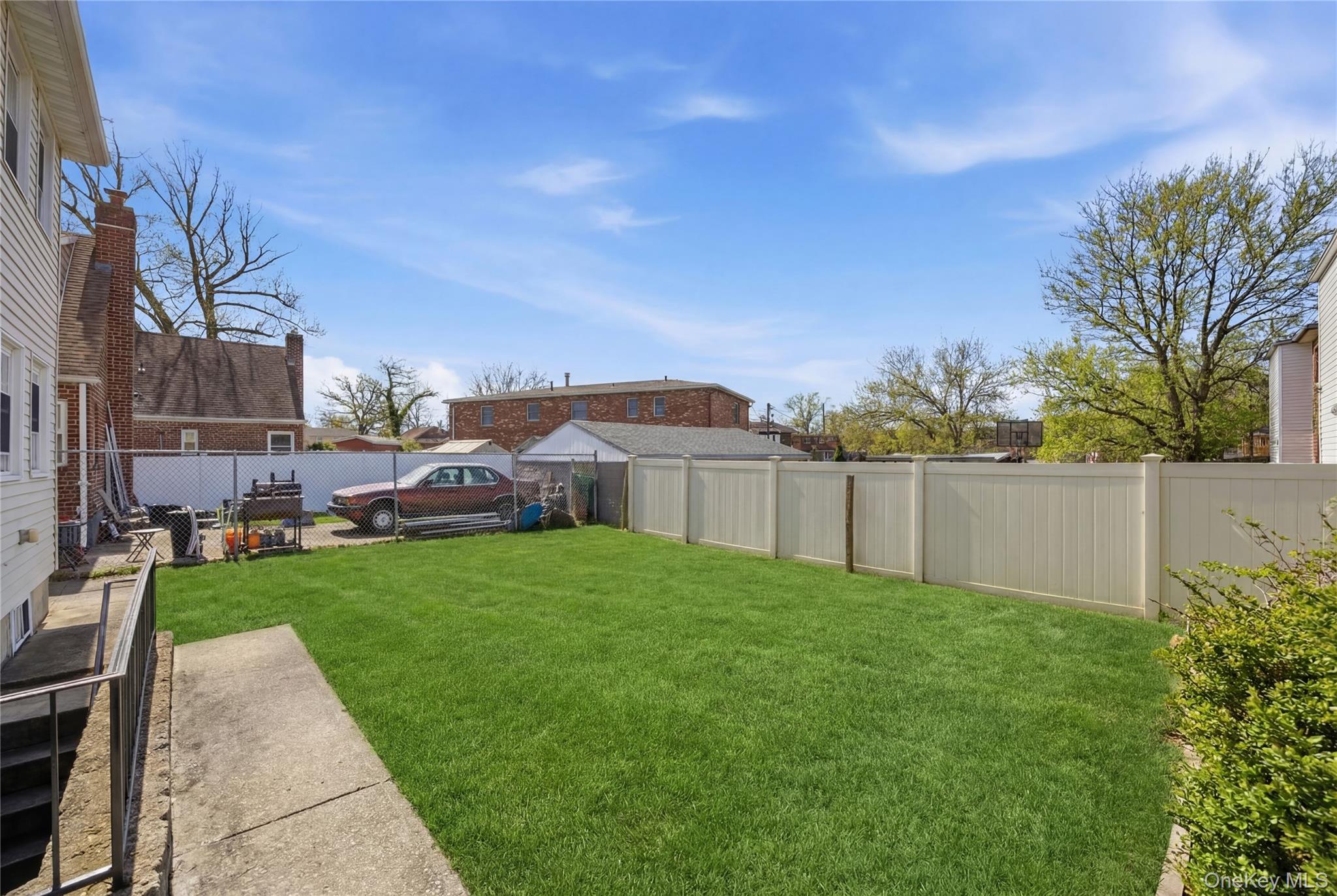 13410 Farmers Boulevard Property Photo 46