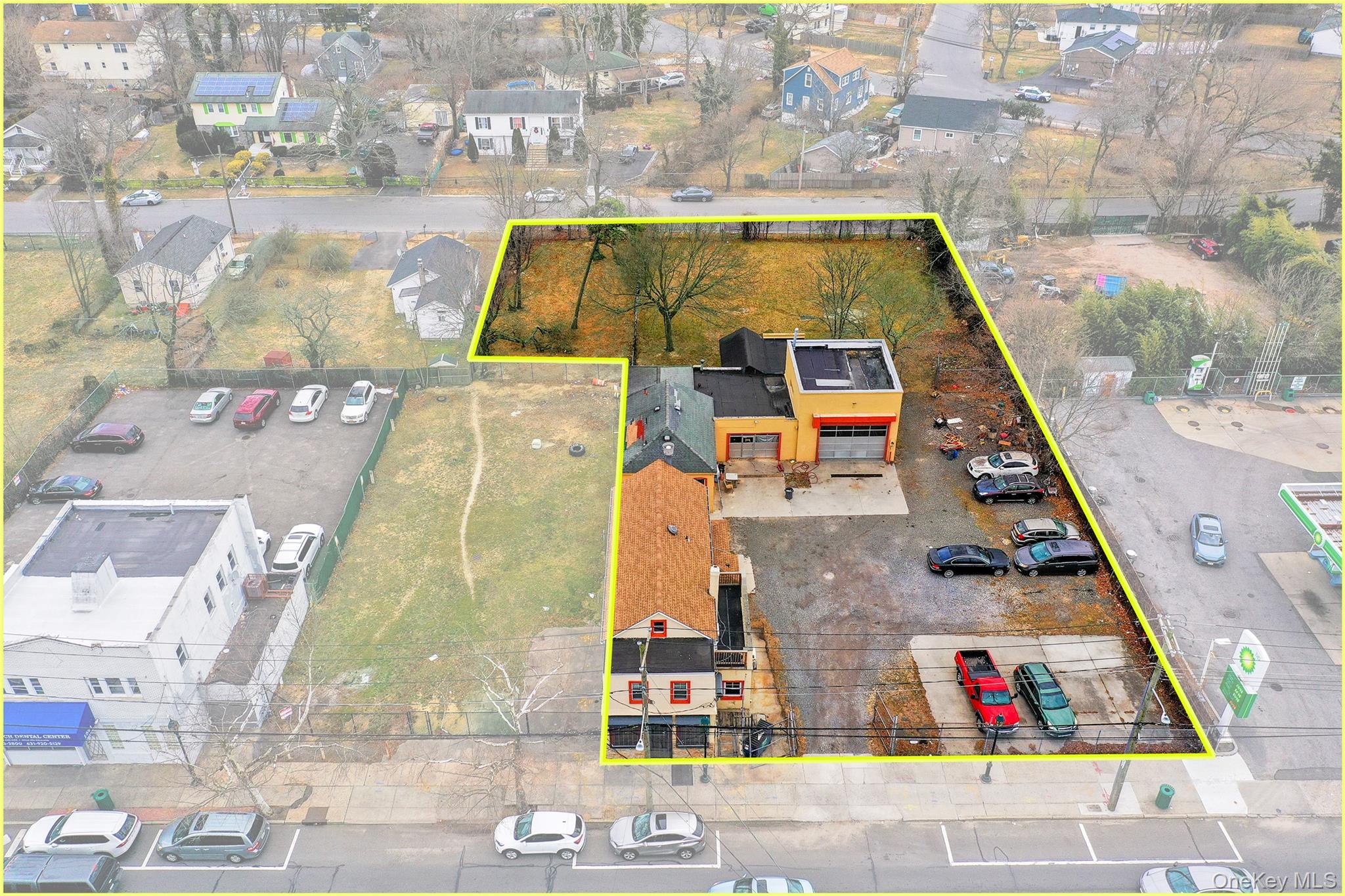 1513 Straight Path Property Photo 2