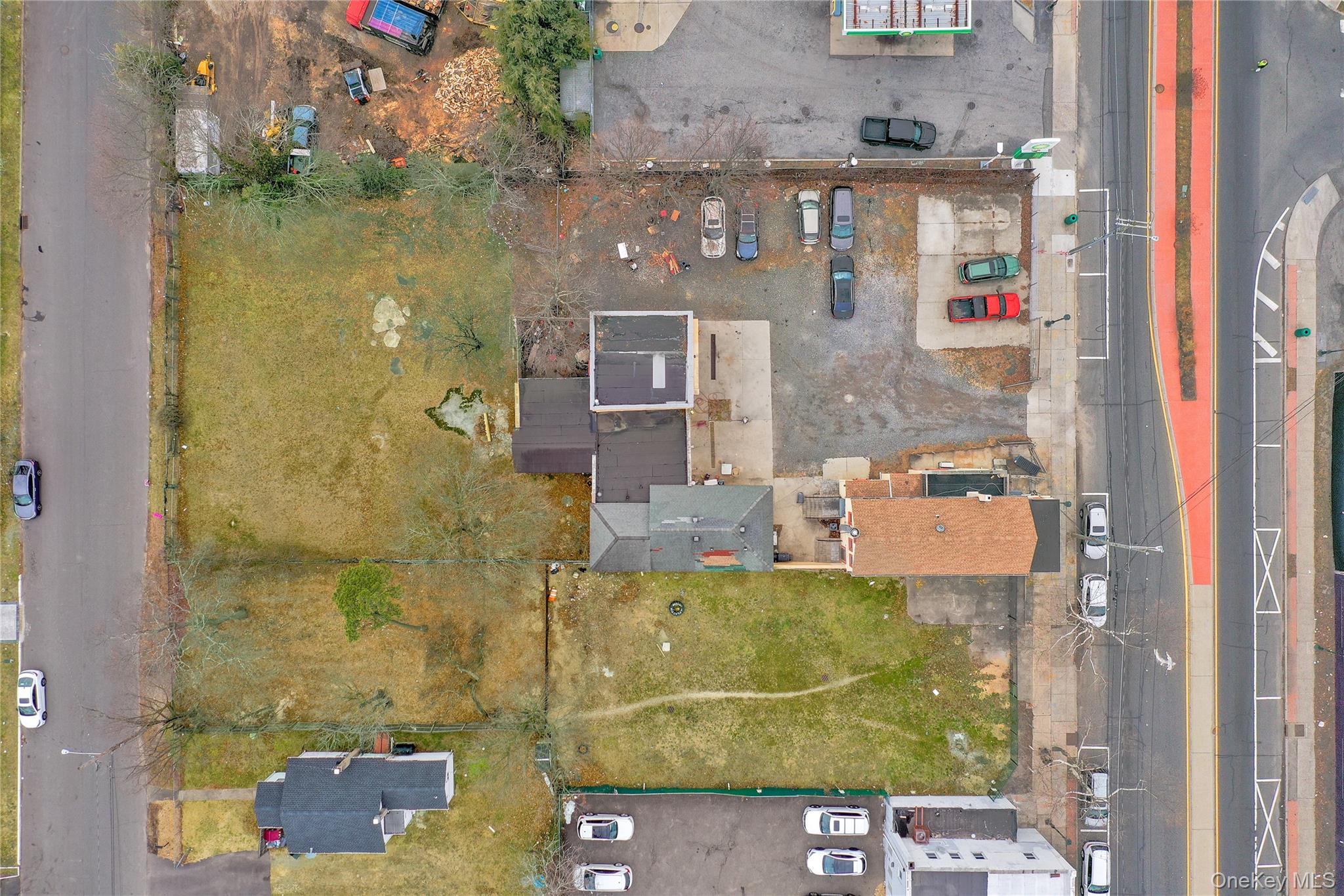 1513 Straight Path Property Photo 8