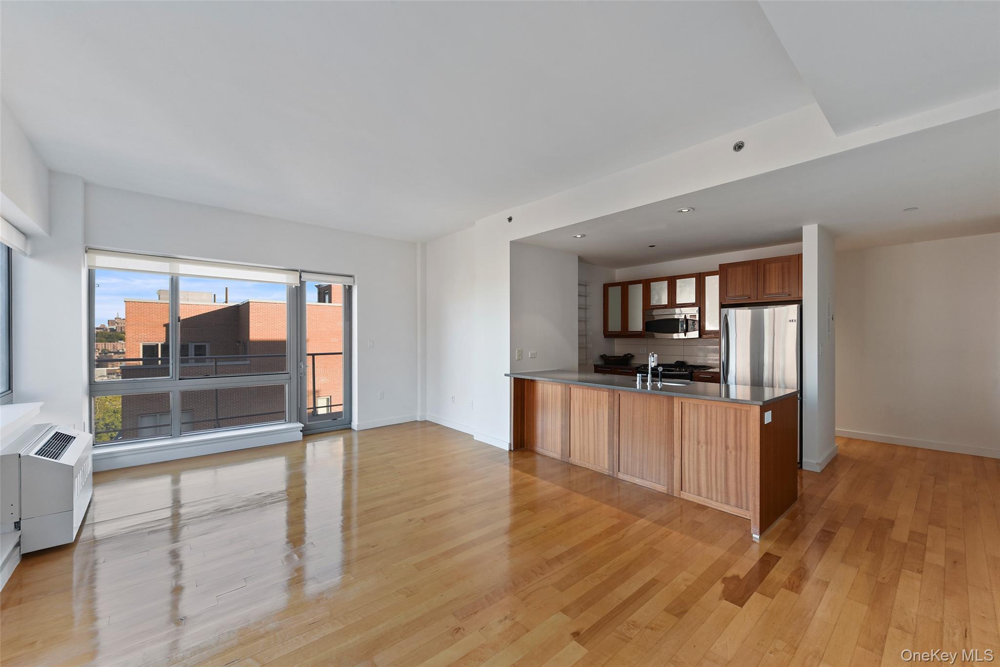 460 W 236th Street 6a Property Photo 8