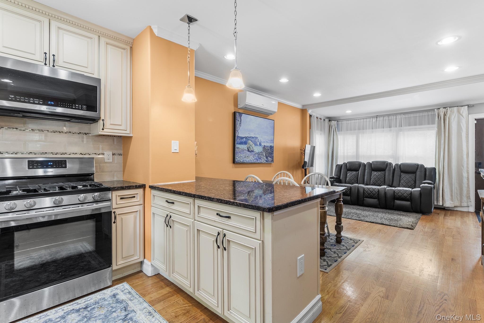11748 140th Street Property Photo 3