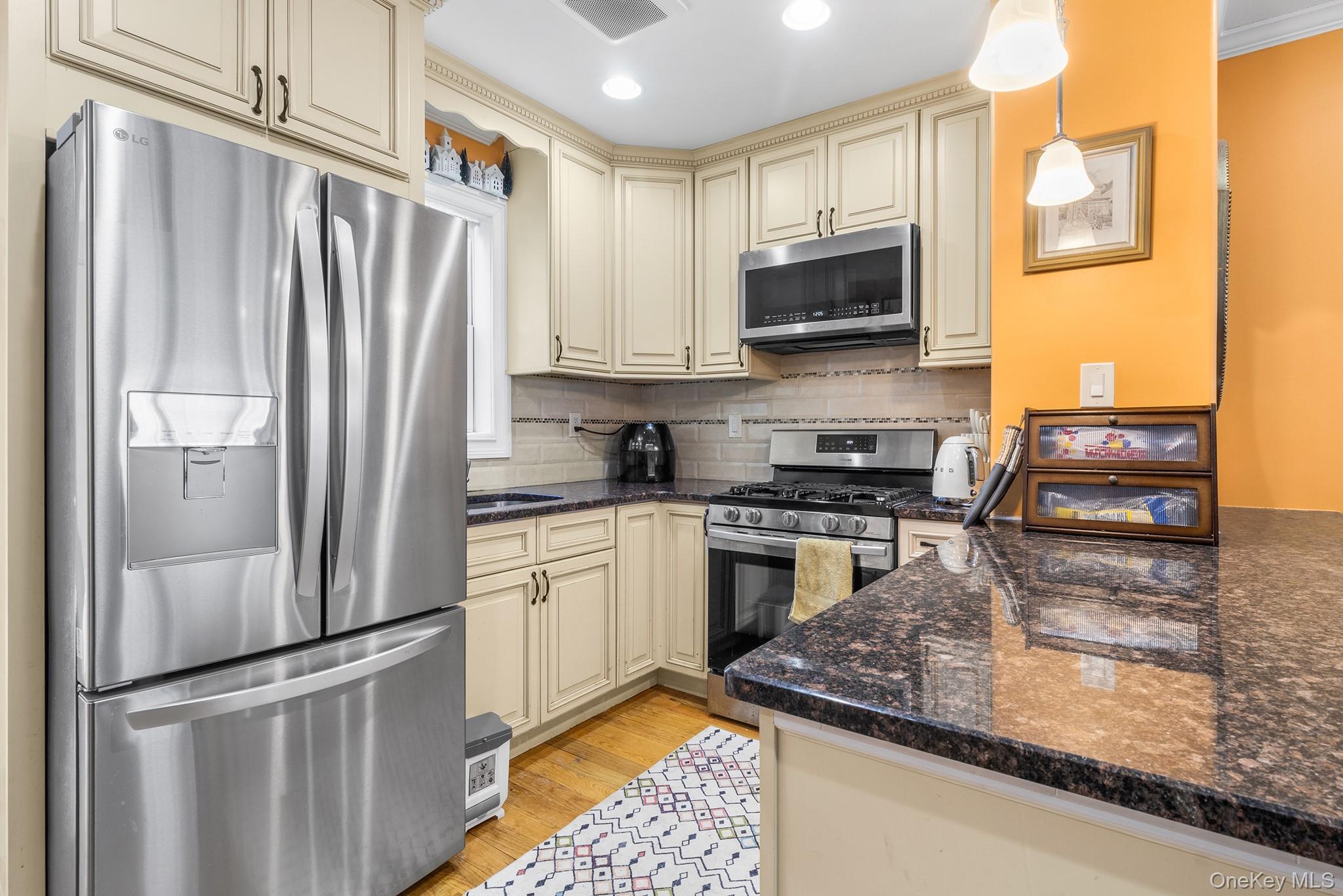 11748 140th Street Property Photo 5