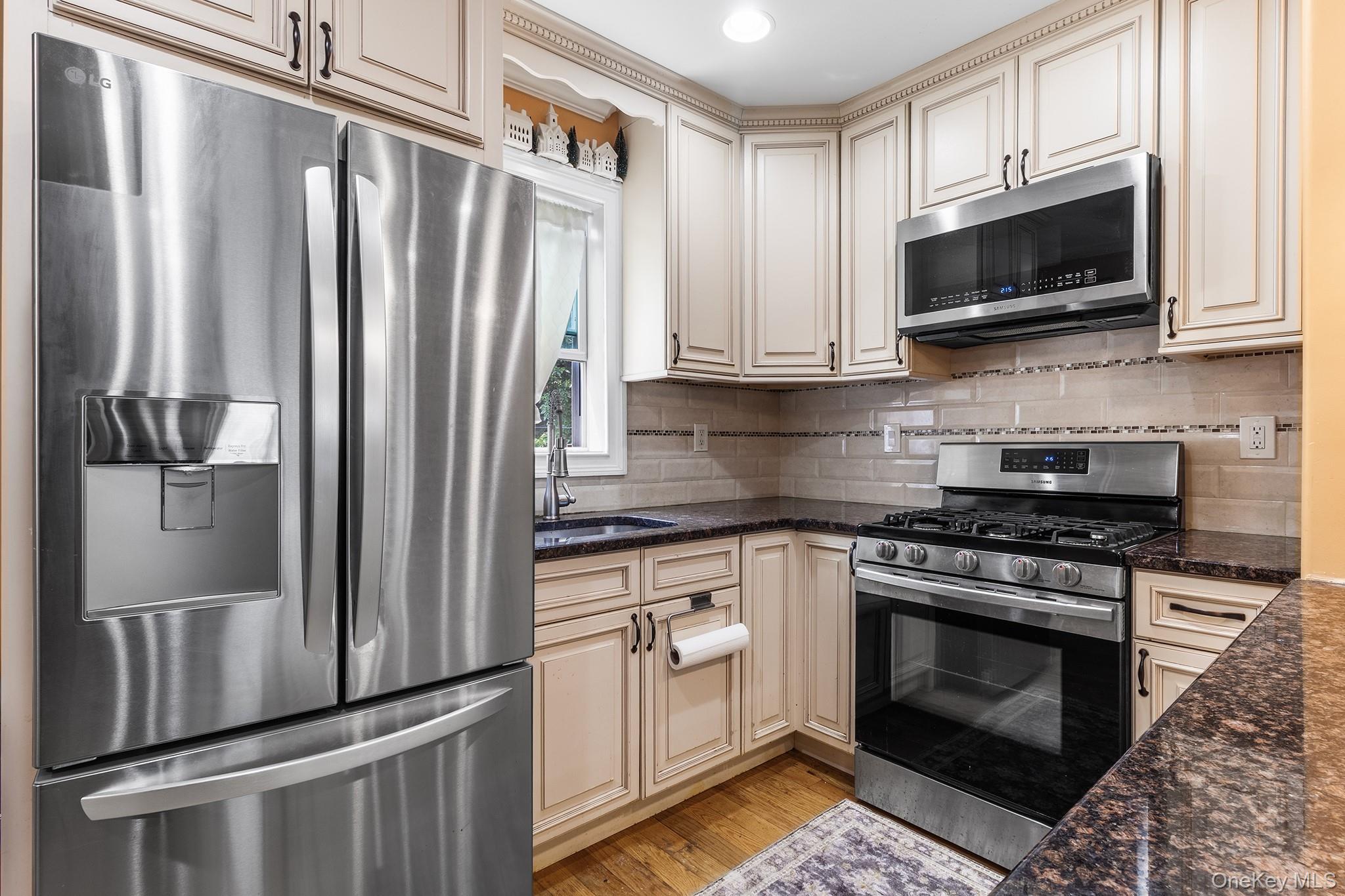 11748 140th Street Property Photo 6