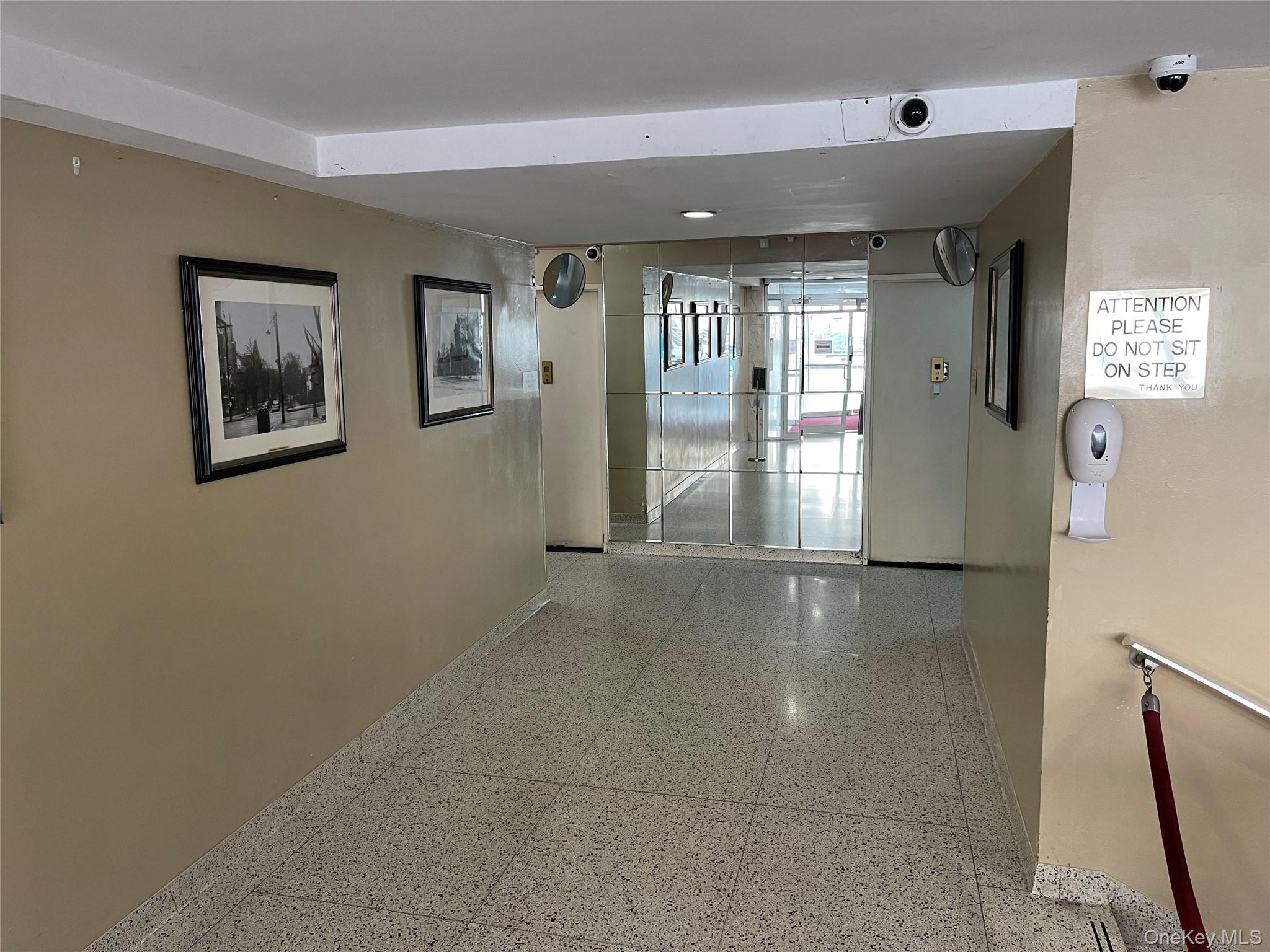 89-15 Parsons Boulevard 10m Property Photo 25
