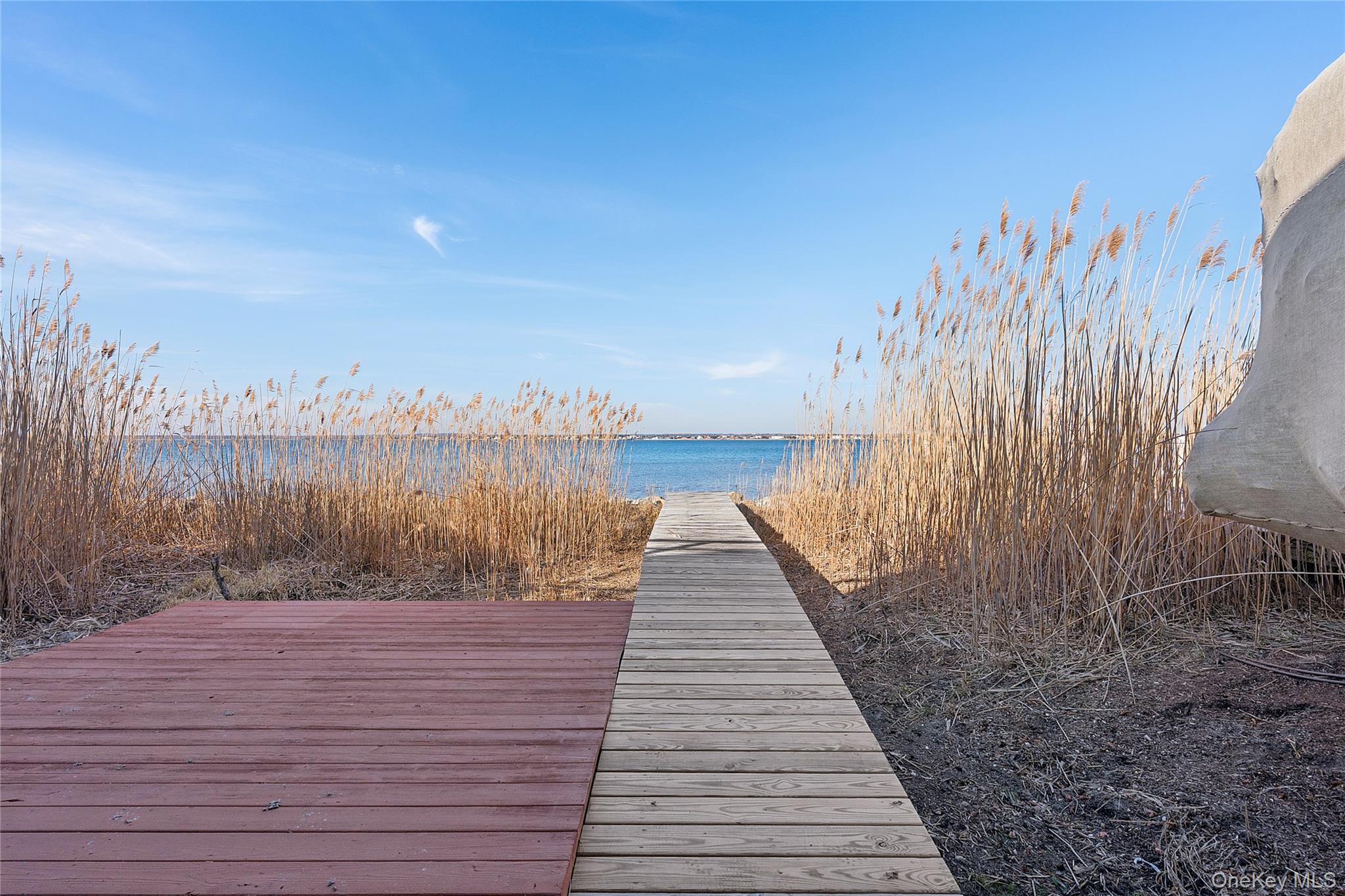 626 Dune Road Property Photo 9